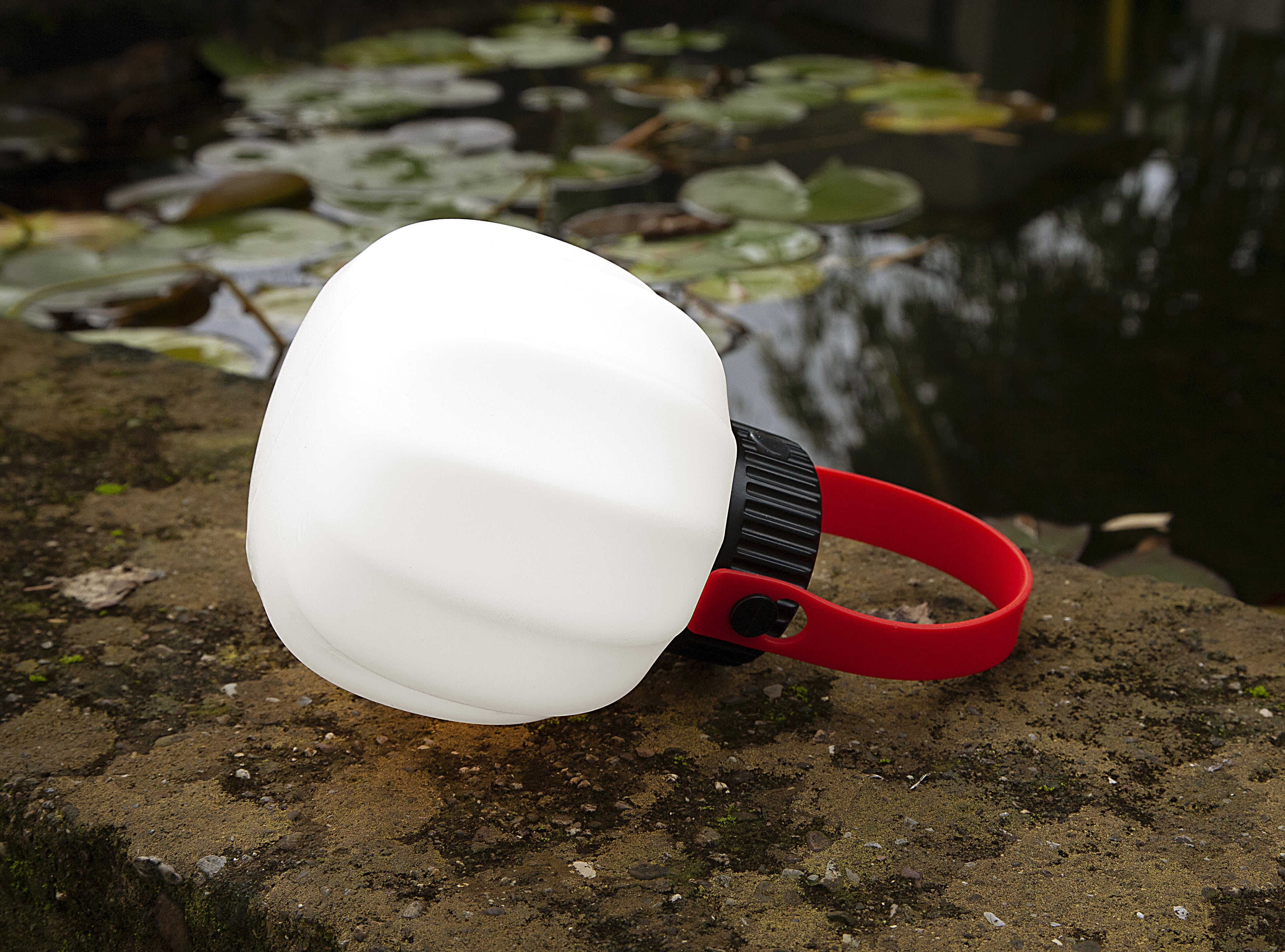 Lampa przenośna zewnętrzna KIKI biały z silikonowym uchwytem