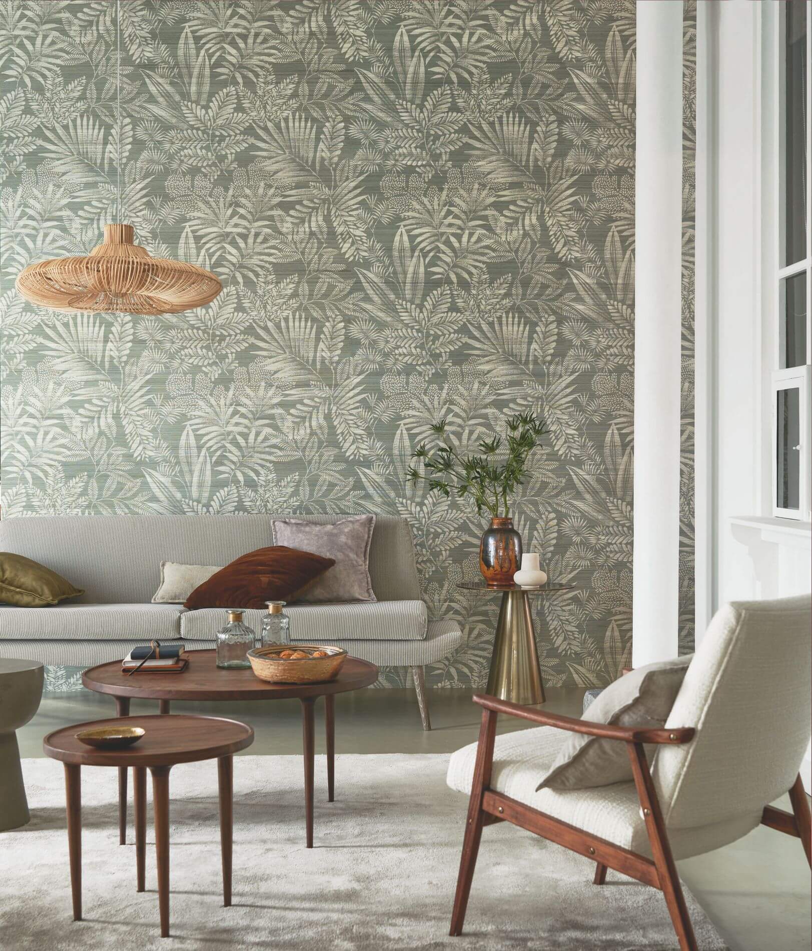 Structural wallpaper made of sisal with a plant motif of MANDRARE leaves - OCRE orange with white