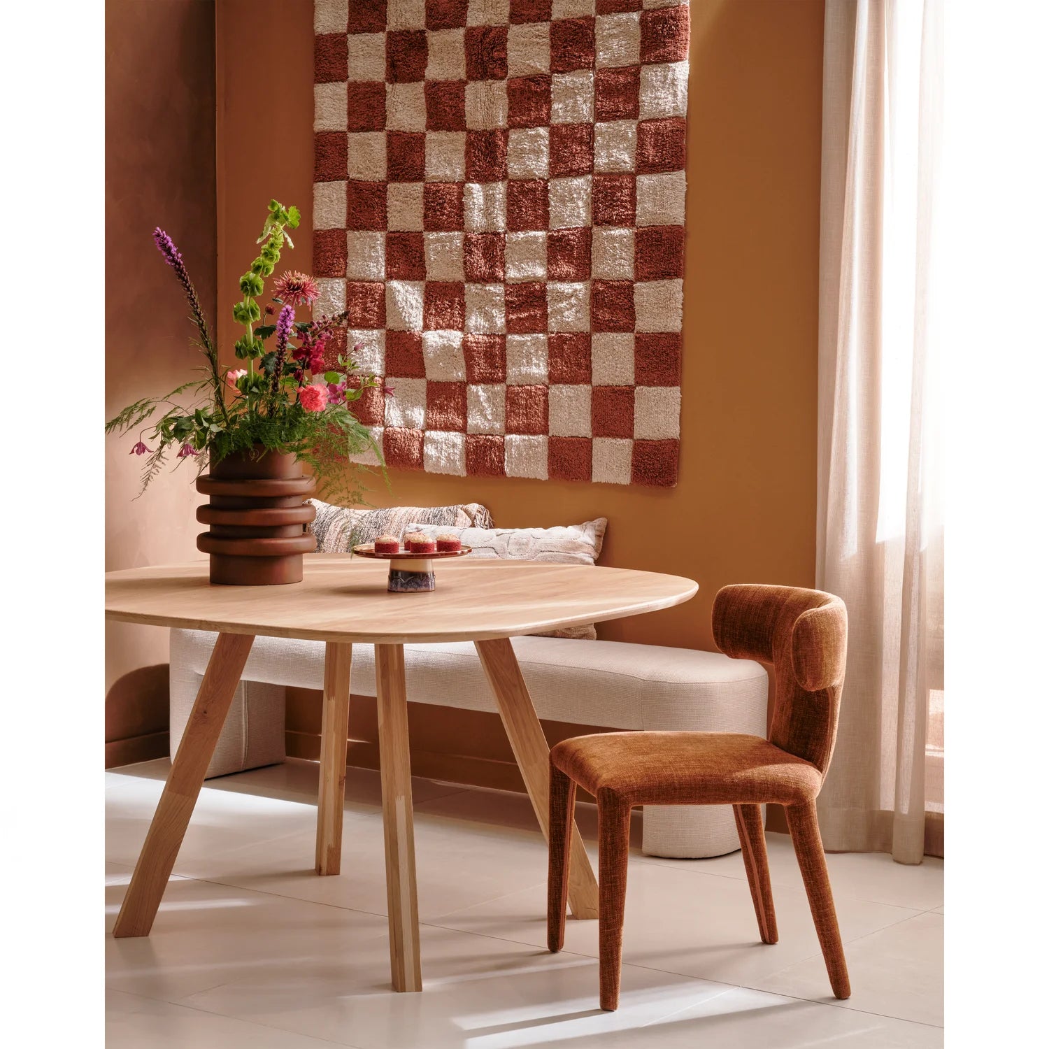 Cinnamon permit chair