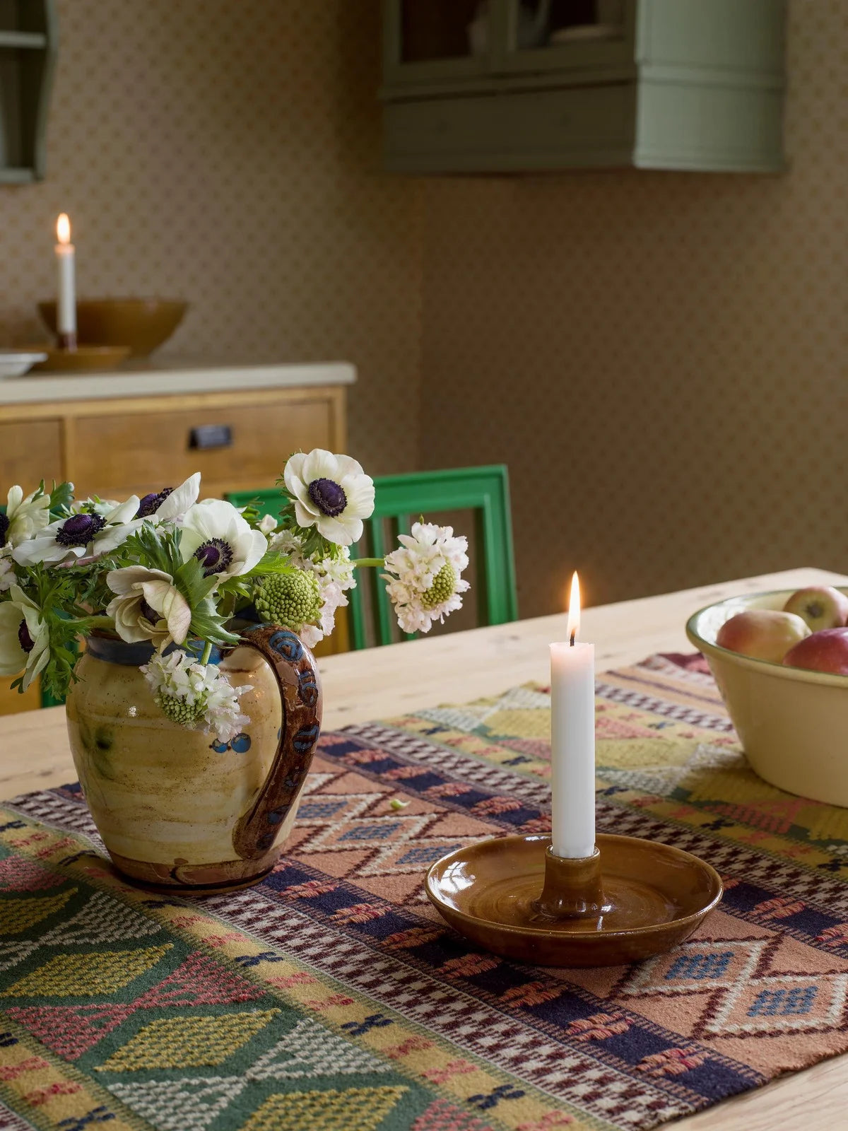 Tapeta flizelinowa papierowa z geometrycznym wzorem STELLA jasnobeżowy z żółtym