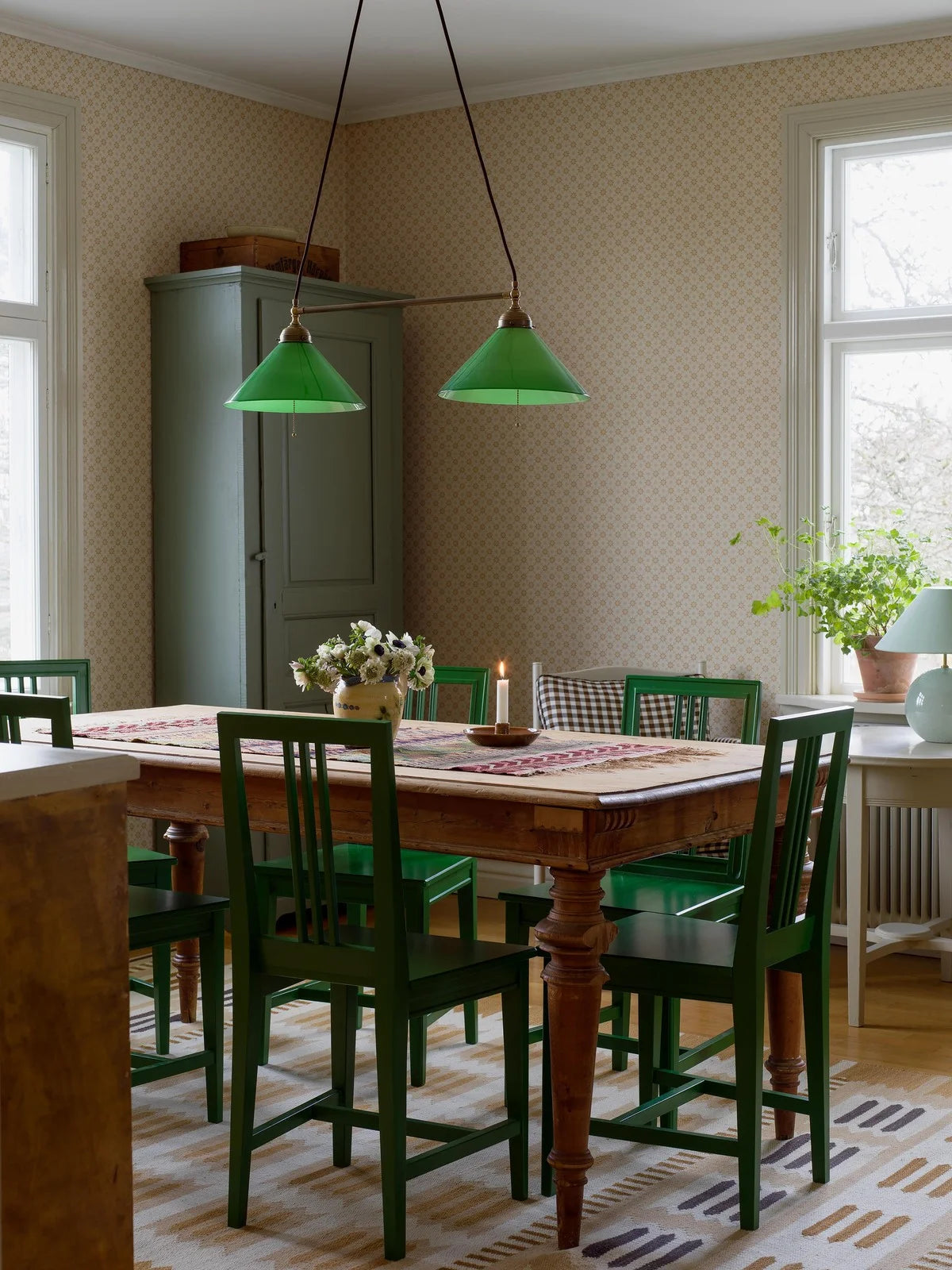 Tapeta flizelinowa papierowa z geometrycznym wzorem STELLA jasnobeżowy z żółtym