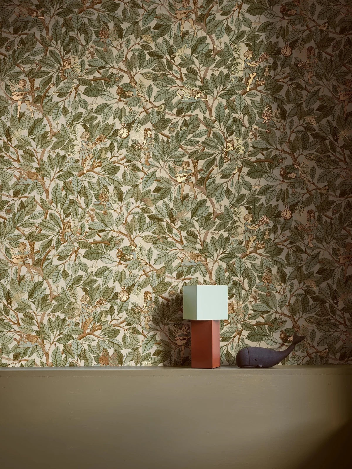 Kinder-Tapete mit Märchenmotiv von Feen FAIRIES grün