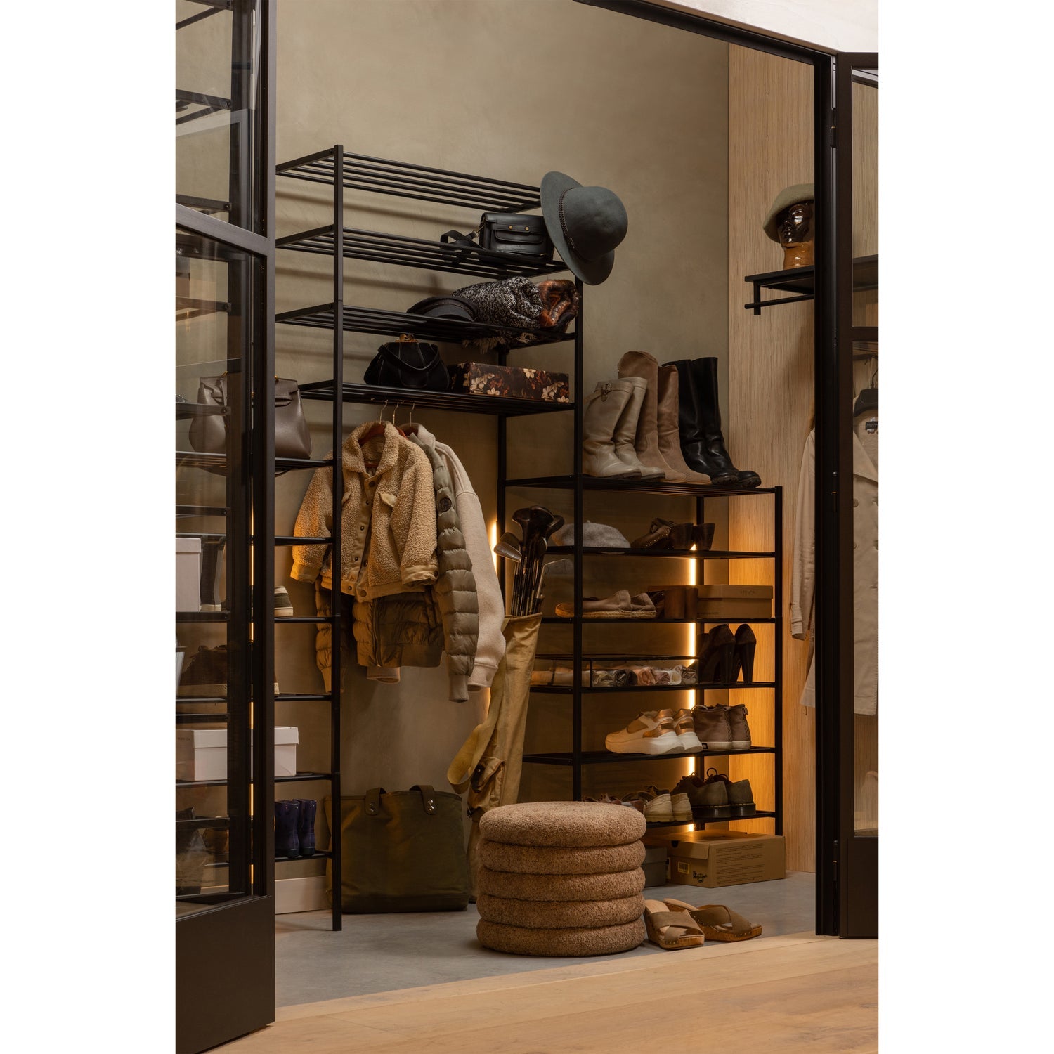 FERRO Black Shoe Rack