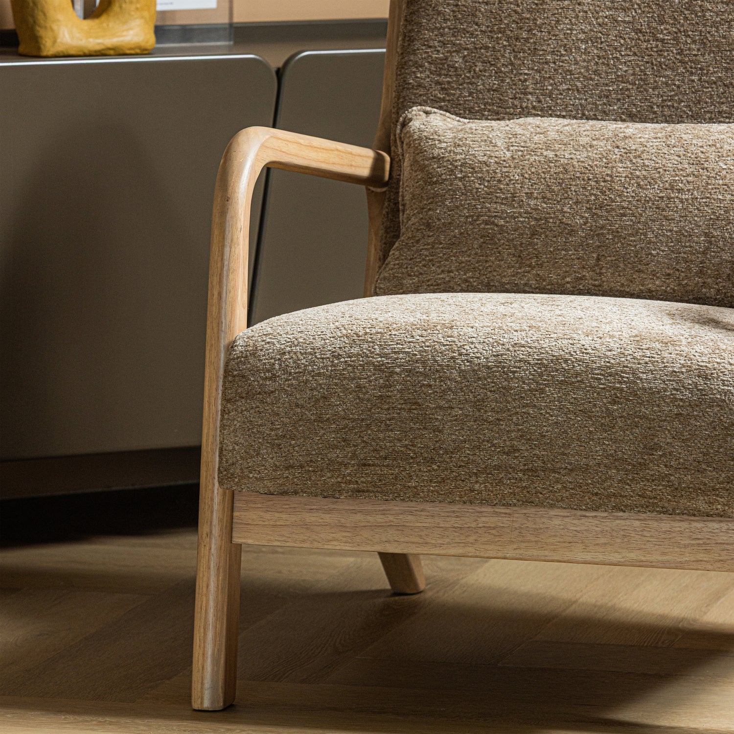 MARK Armchair in Beige Chenille