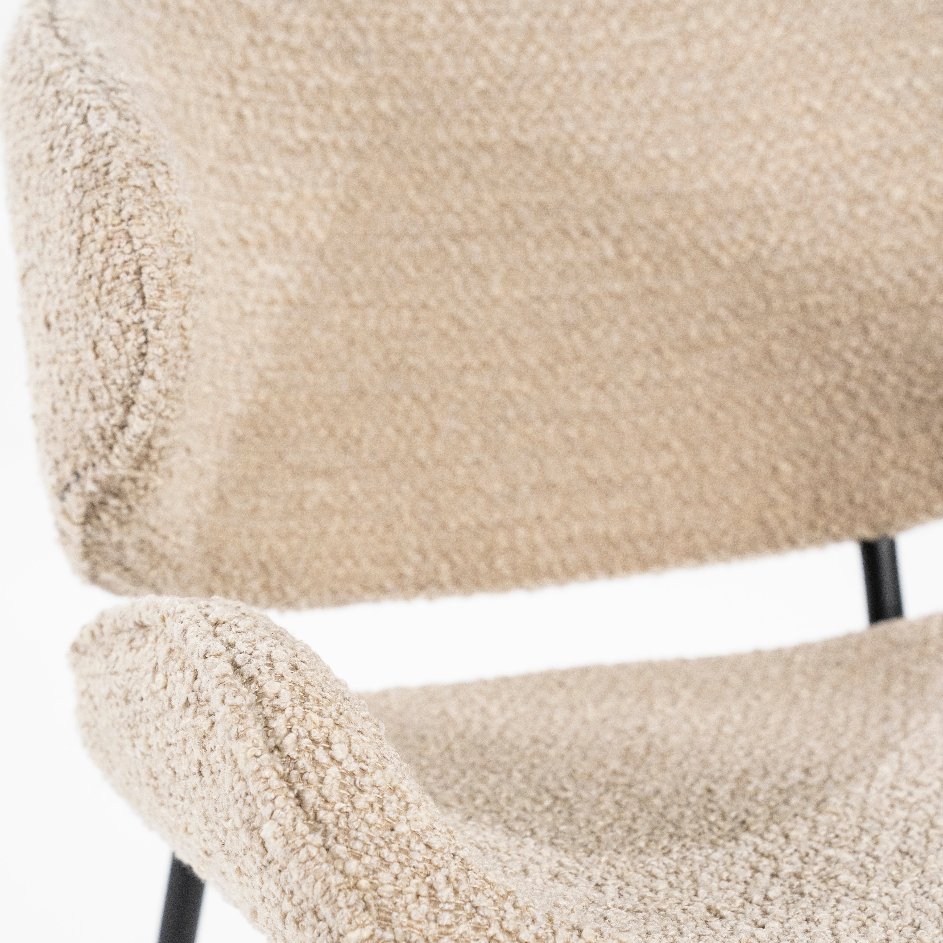 Krzesło TESS piaskowy z czarną podstawą