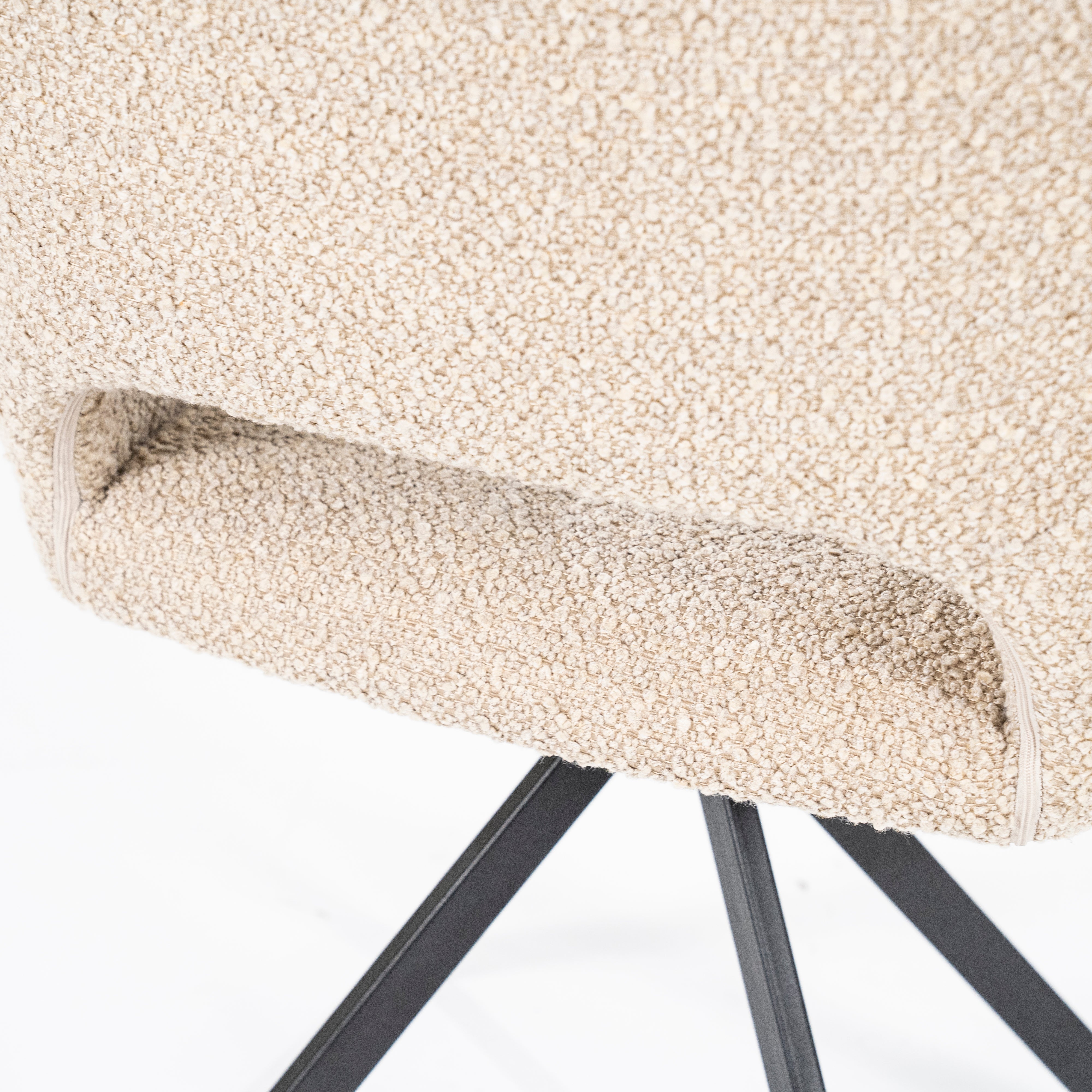 Krzesło FABIO piaskowy z czarną podstawą