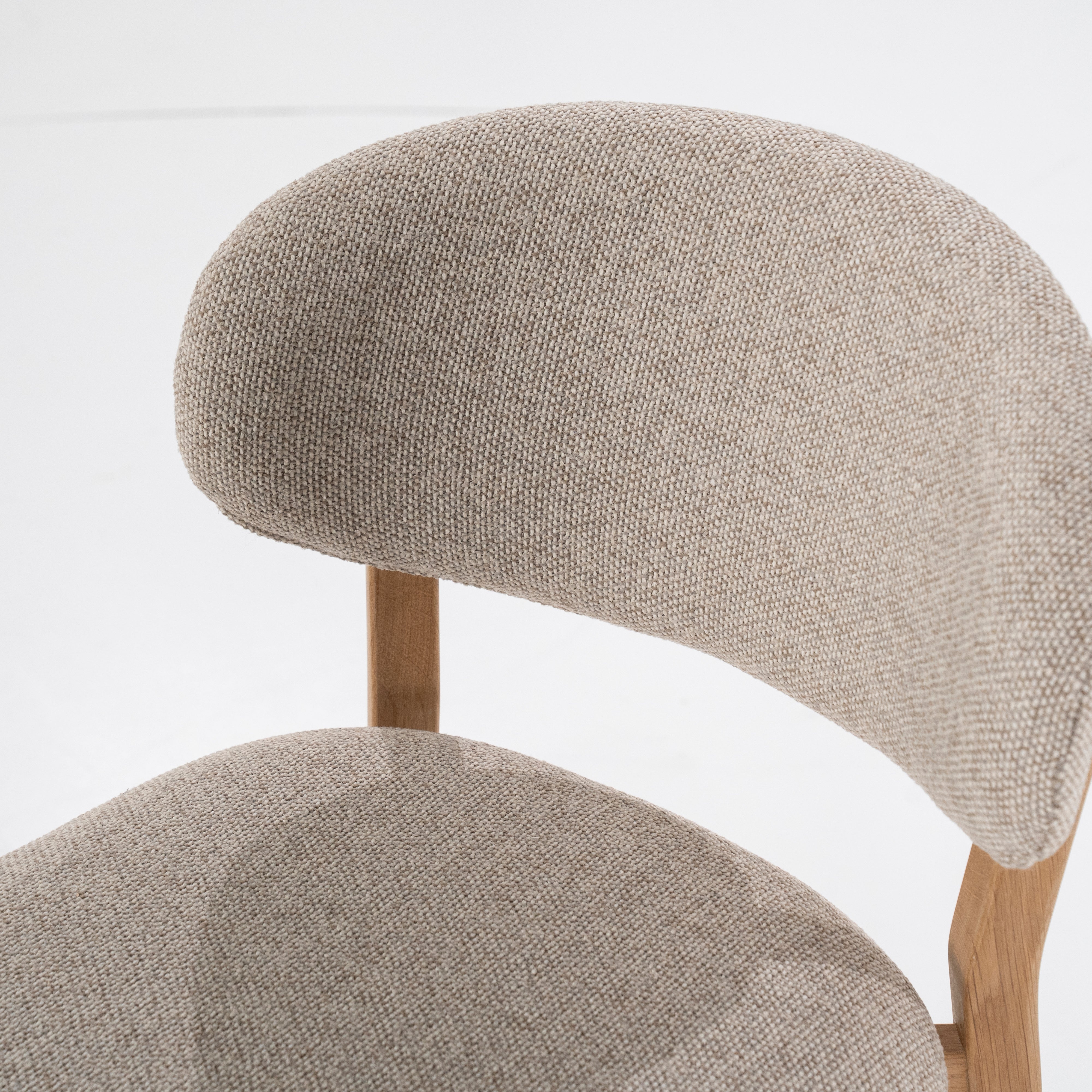 MIKKY taupe stool with oak base