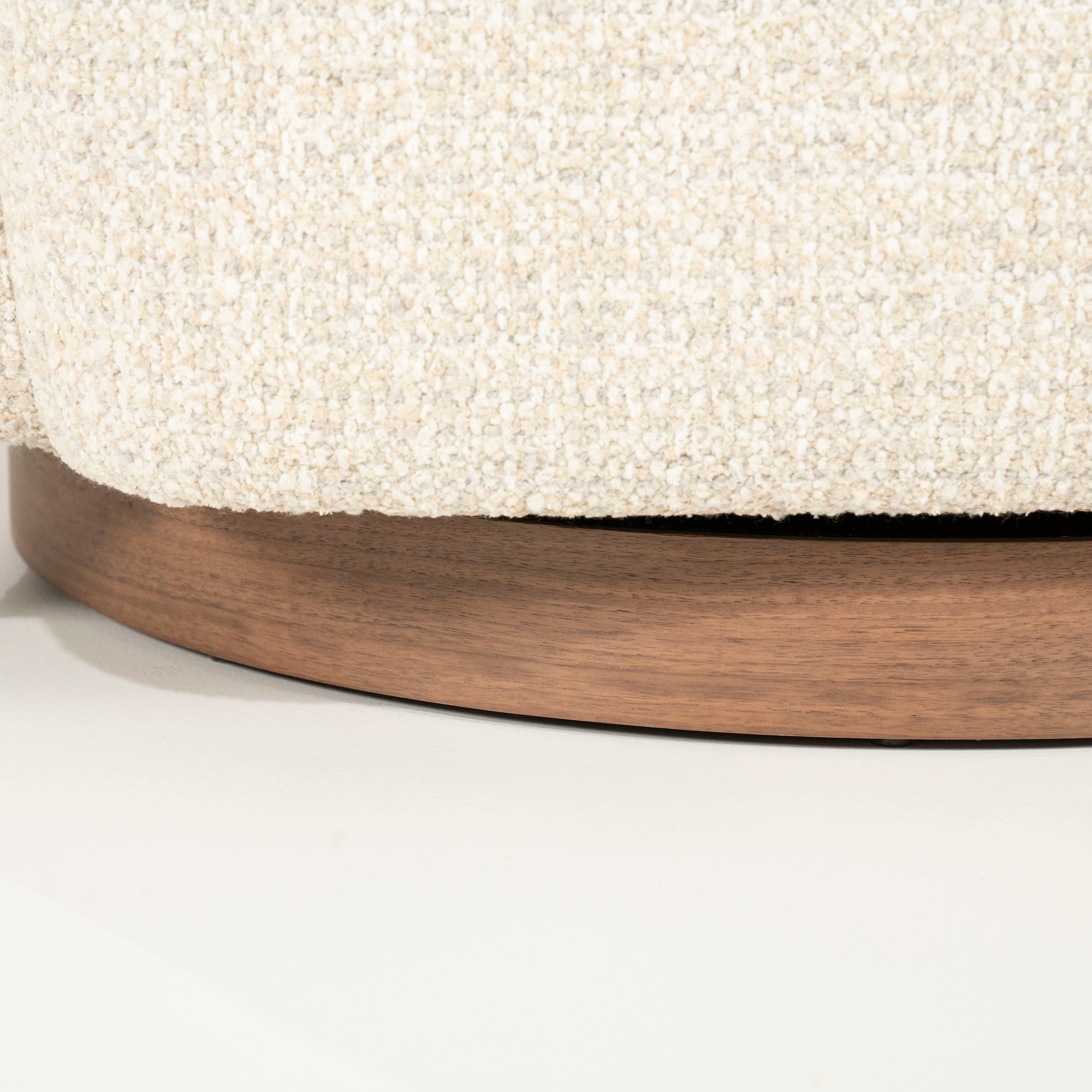 Drehstuhl JORDAN hellbeige mit Holzfuß