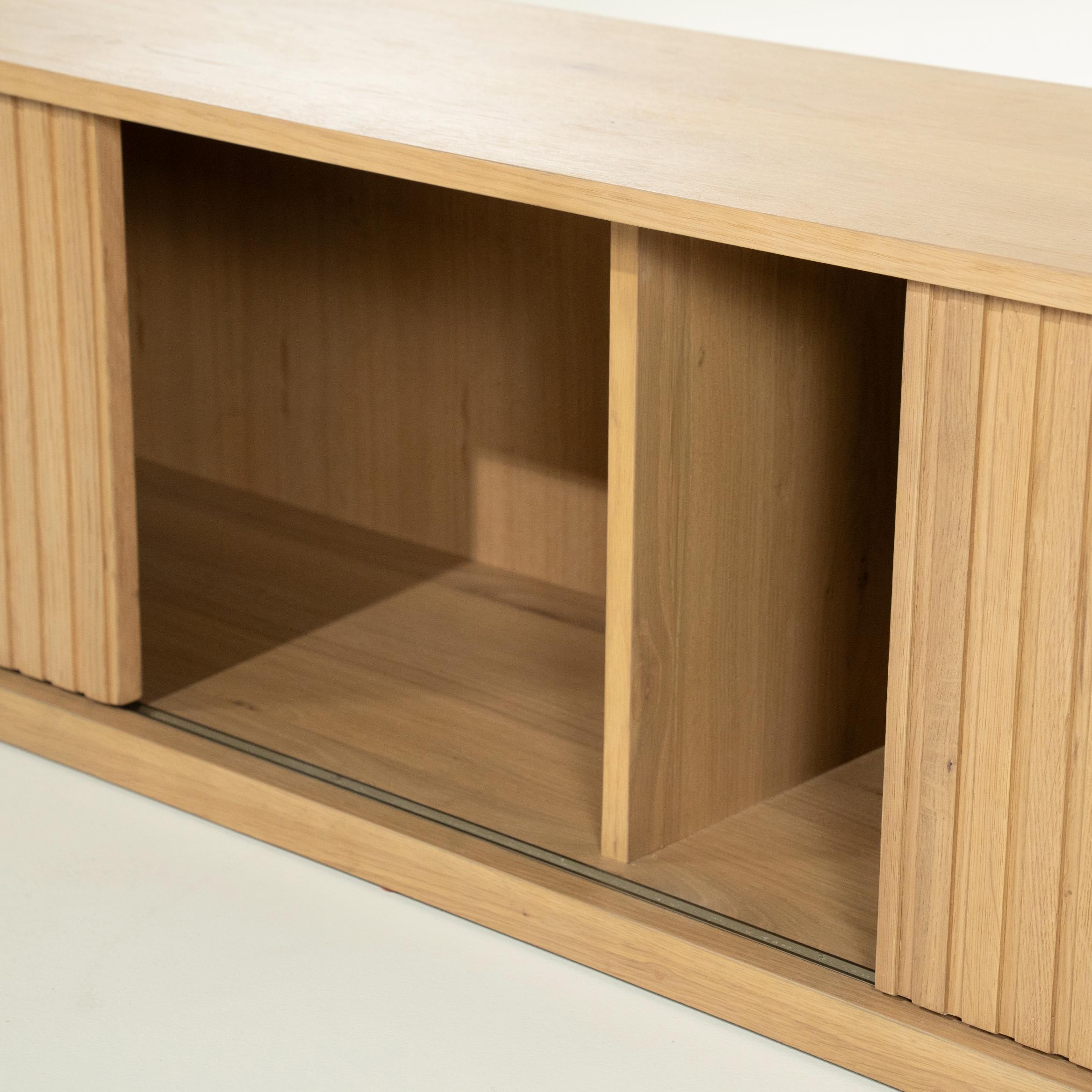 MILO RTV Cabinet Oak Wood