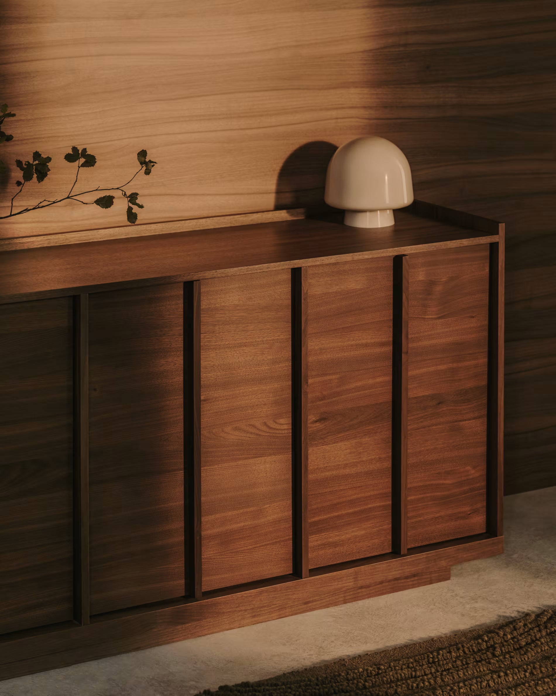 ONIX Chest of Drawers with Walnut Veneer