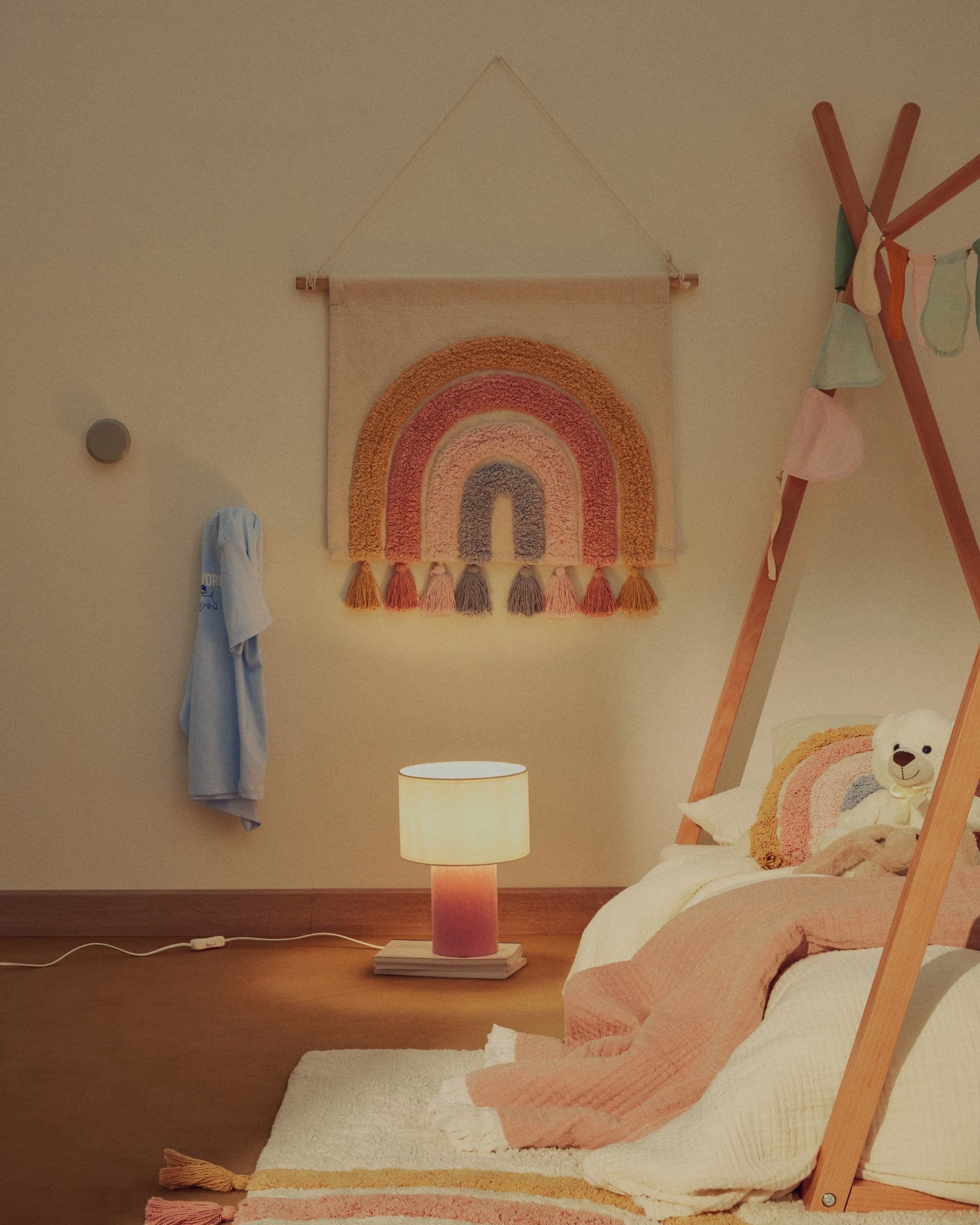 BIANELLA pink and white table lamp