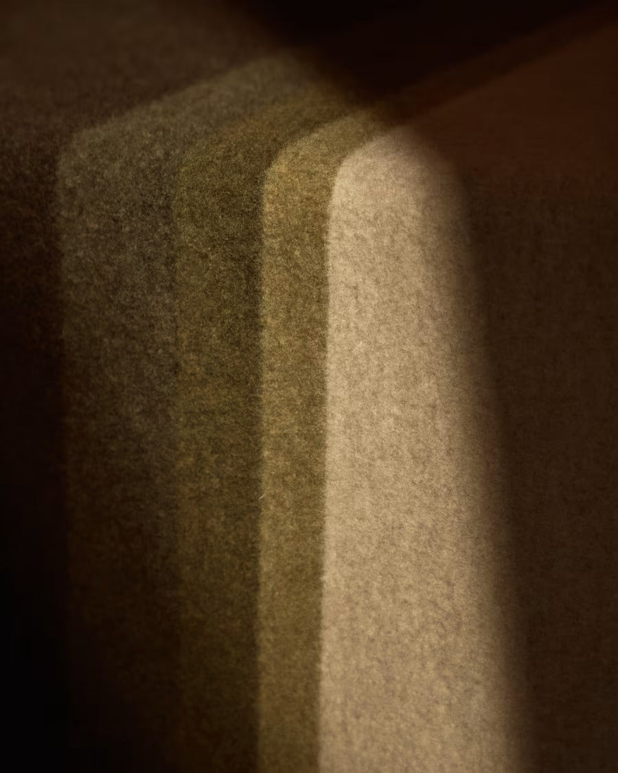 Koc wełniany VORENI beżowy z zielonym