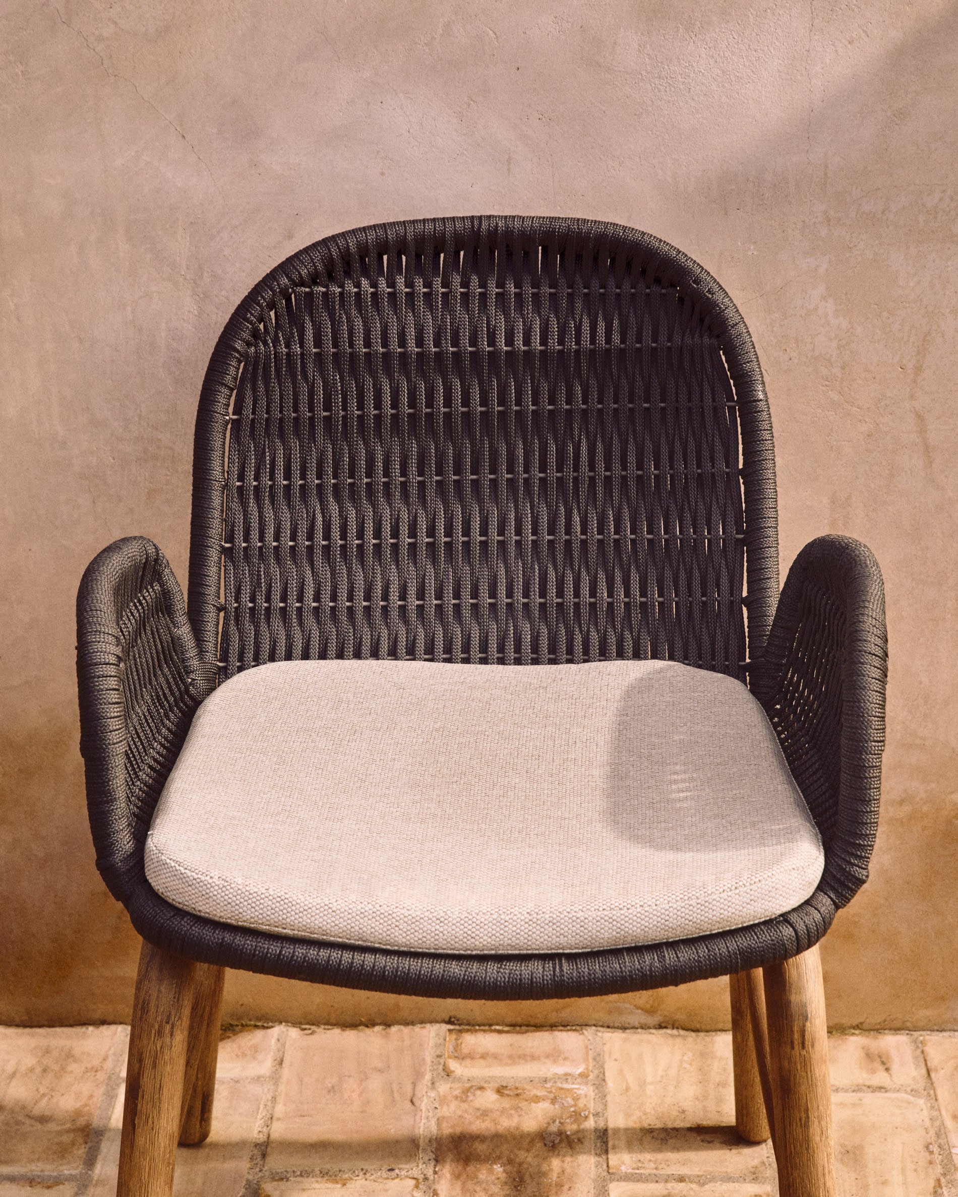 ALIPA Dark Gray Armchair