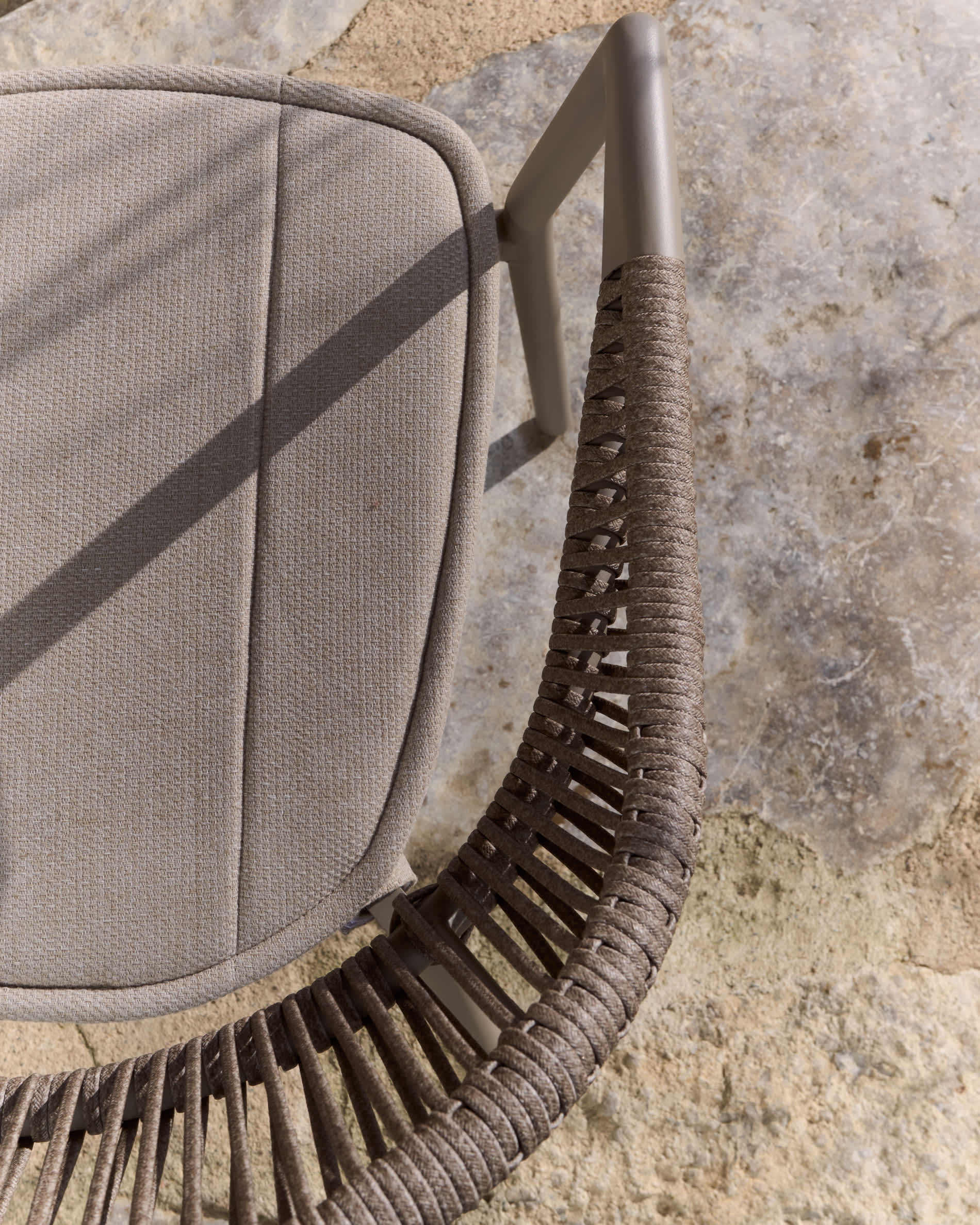 ALIMIA taupe garden chair
