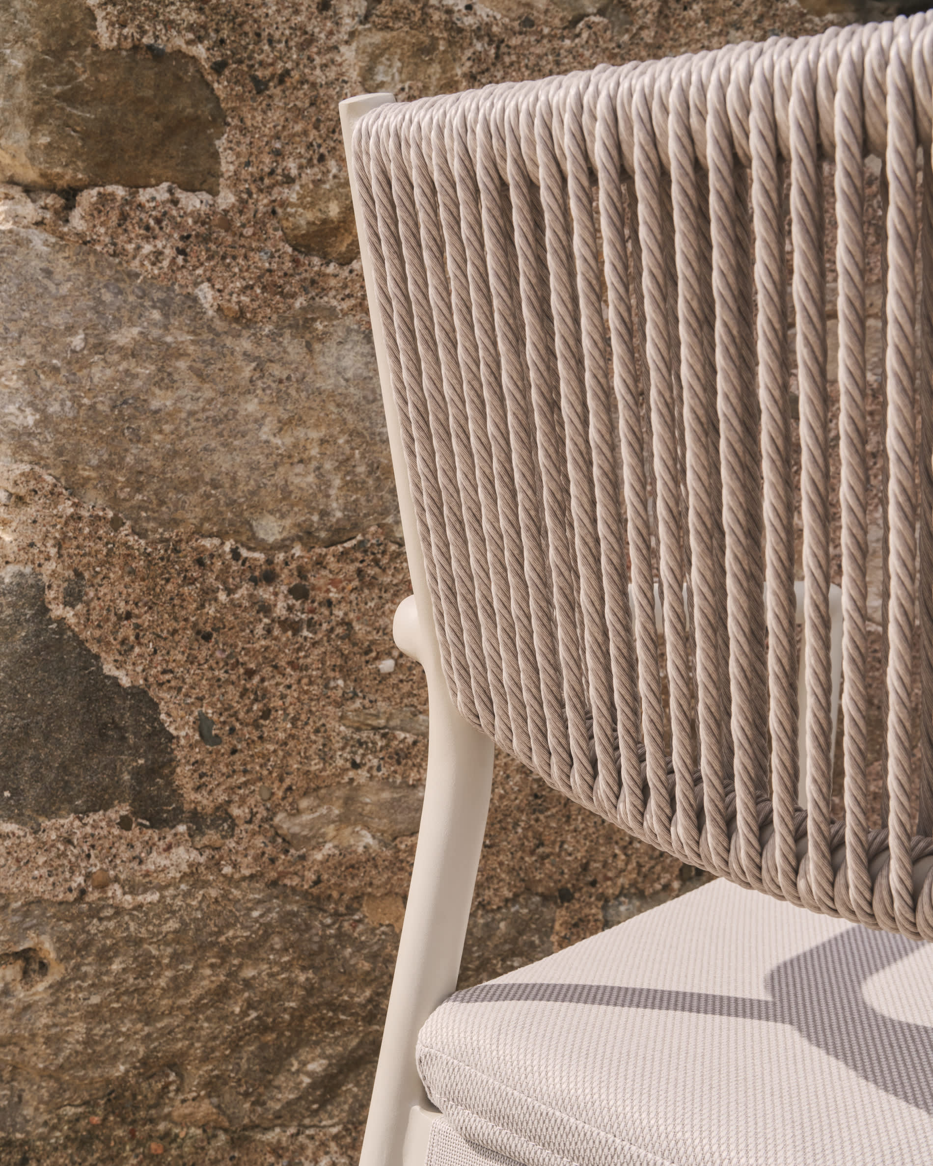 ARGASI ecru garden chair