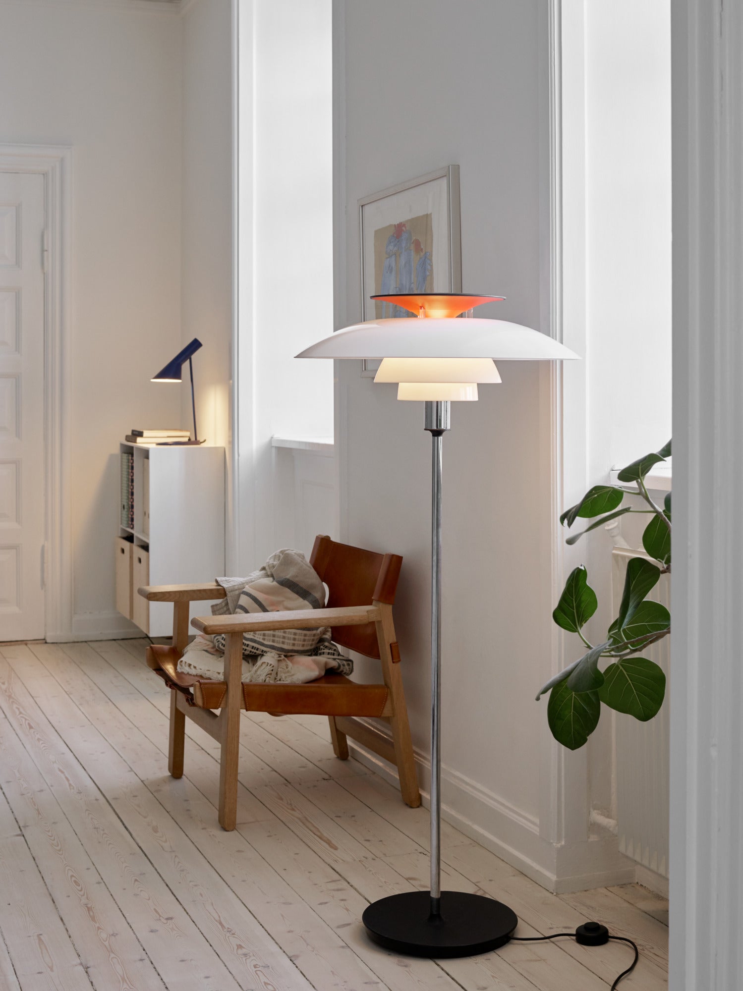 Lampa stołowa AJ czarny