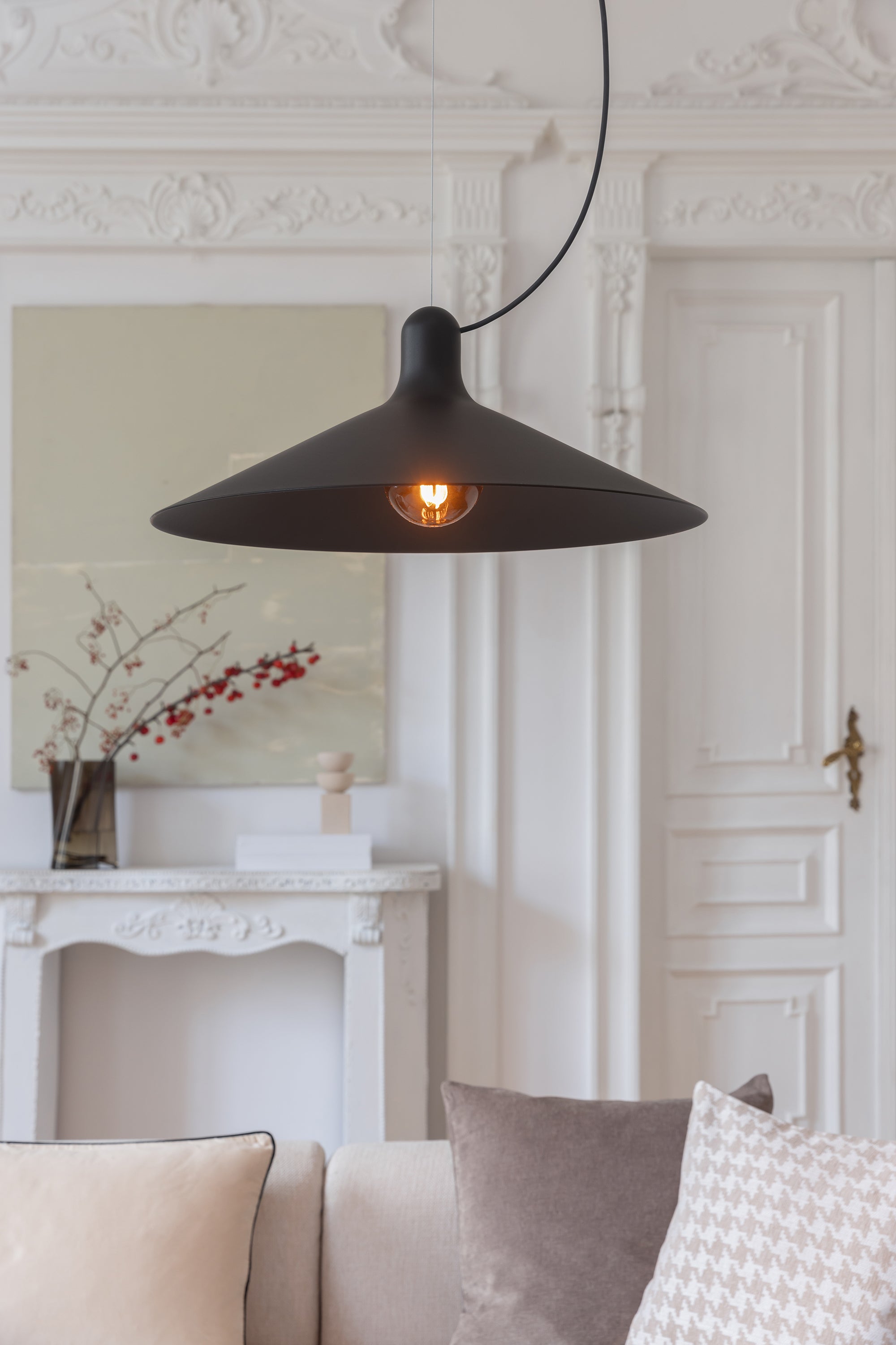 CONA black pendant lamp