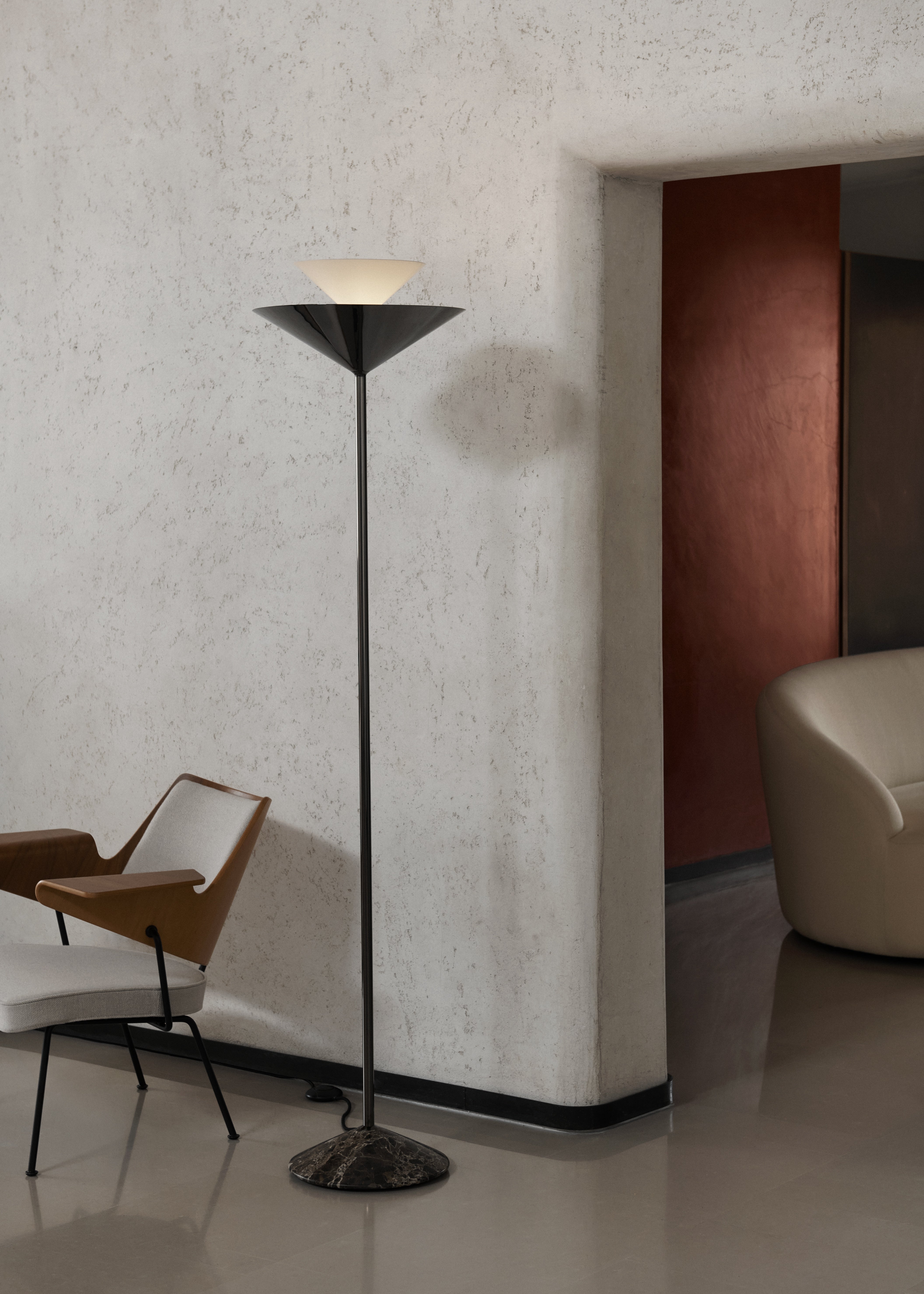 Lampa podłogowa GIO LN28 chromowany z brązową marmurową podstawą