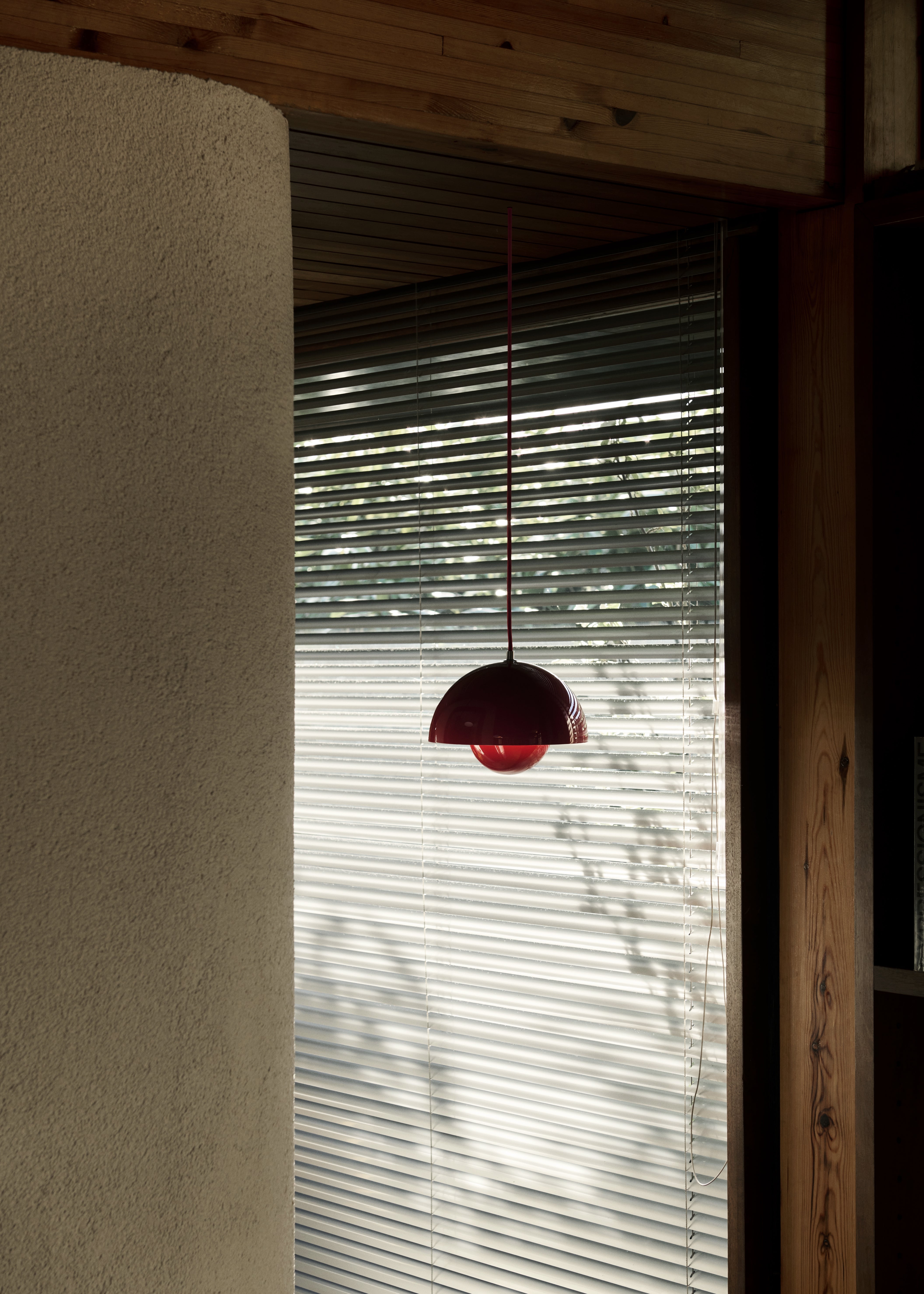 Lampa wisząca FLOWERPOT winny czerwony