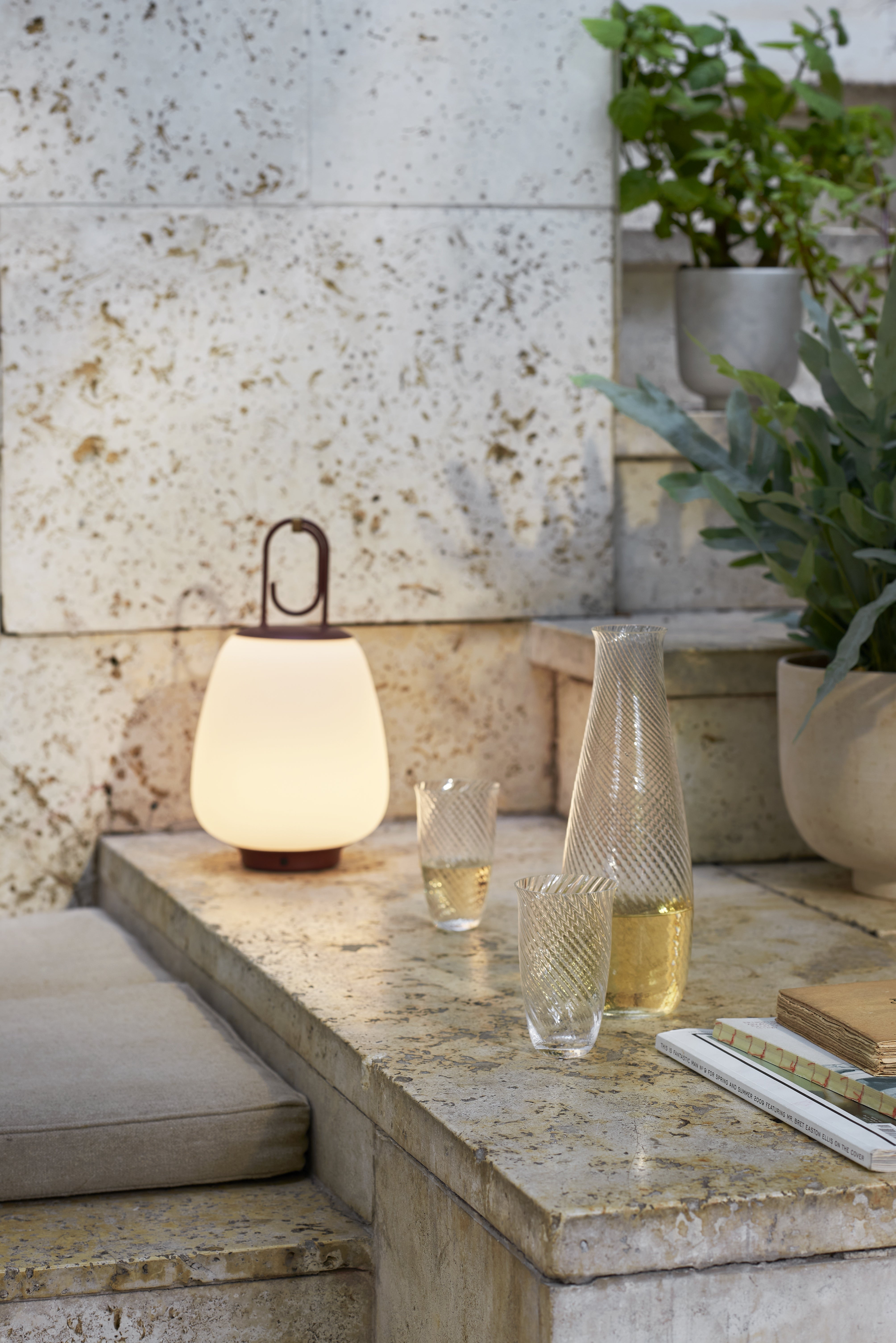 Lampa przenośna zewnętrzna LUCCA SC51 biały z czarnym wykończeniem