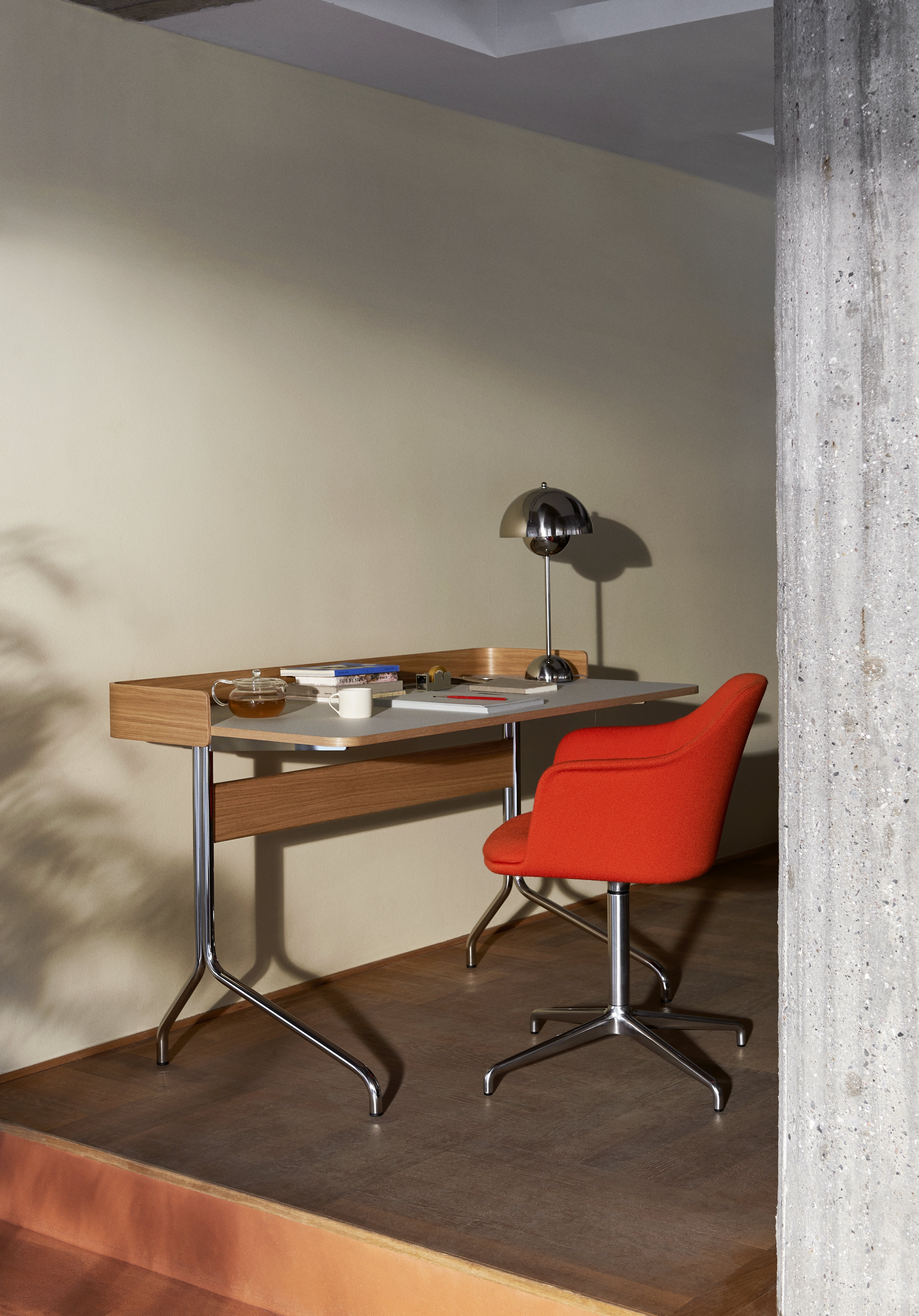 Lampa stołowa FLOWERPOT VP3 chromowany