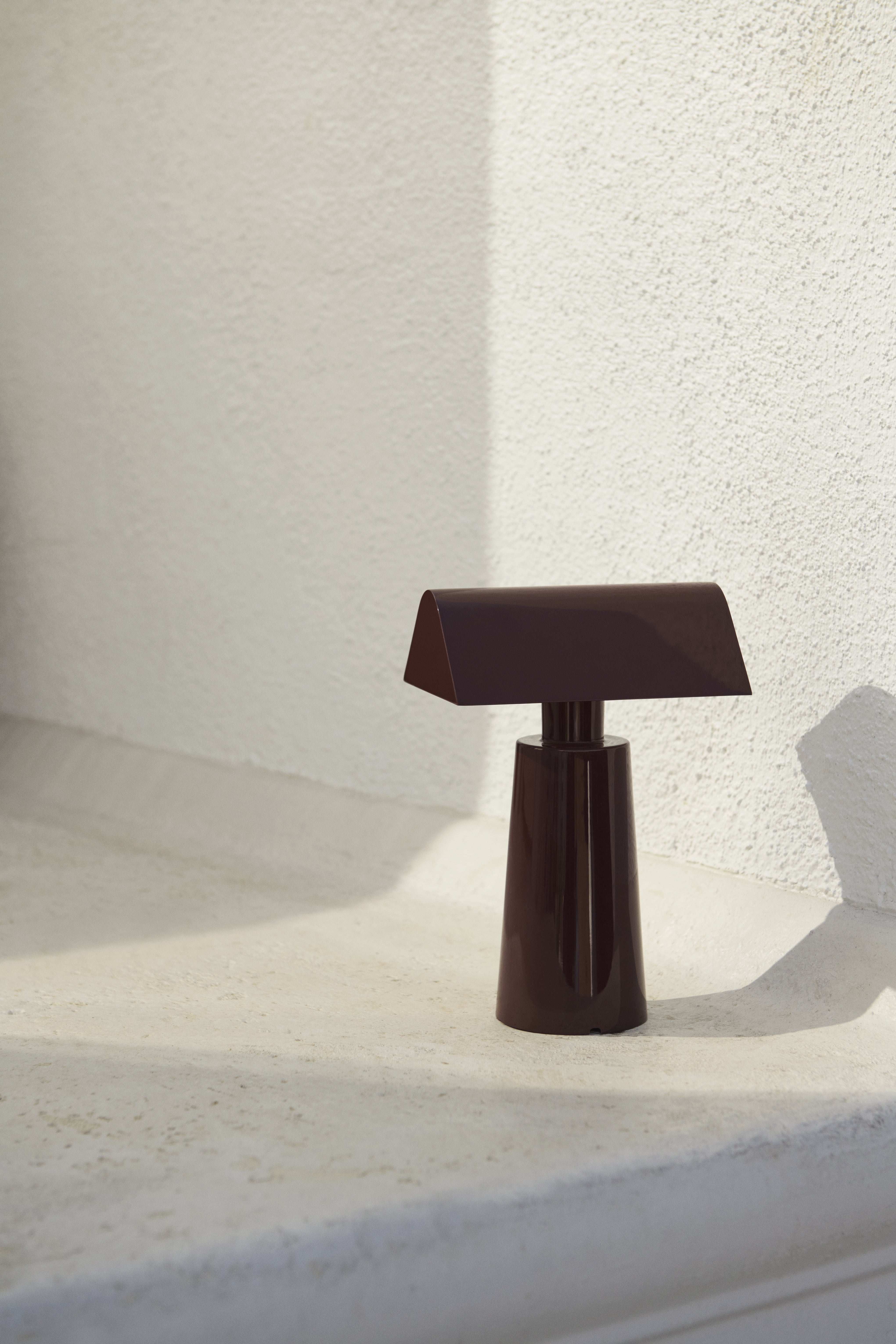 Lampa przenośna CARET MF1 bordowy