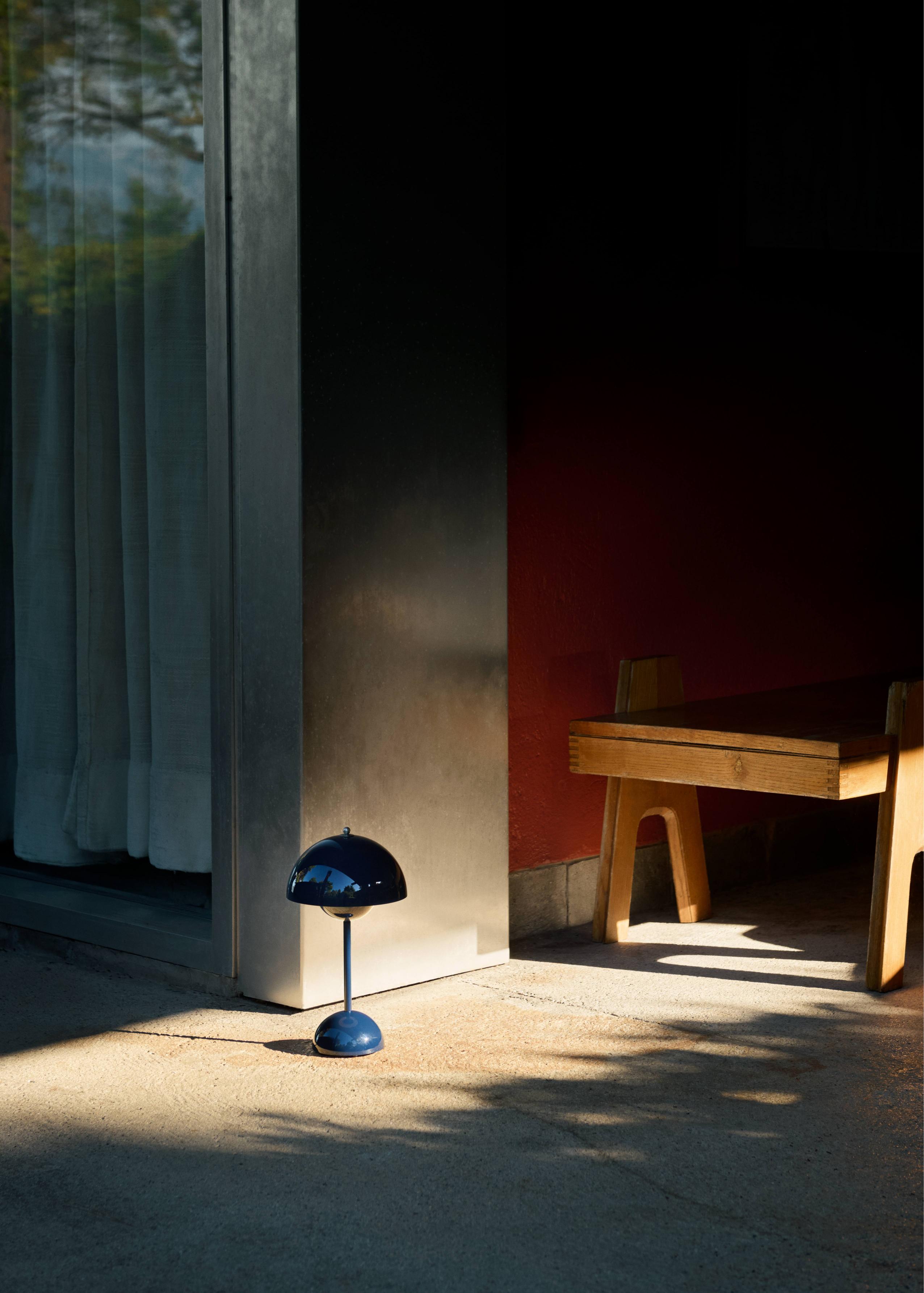 Lampa przenośna FLOWERPOT VP9 stalowy niebieski