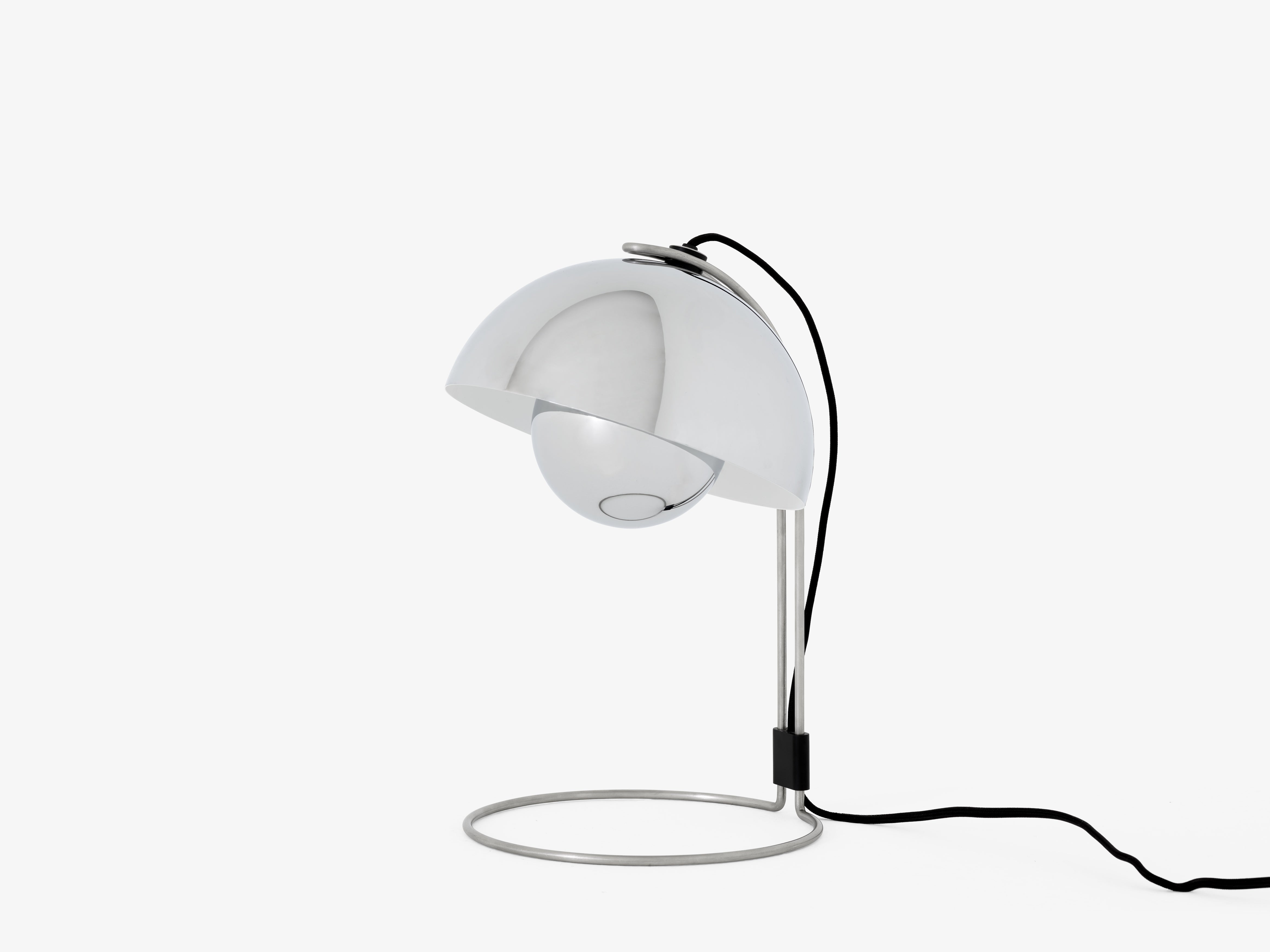 Lampa stołowa FLOWERPOT VP4 chromowany