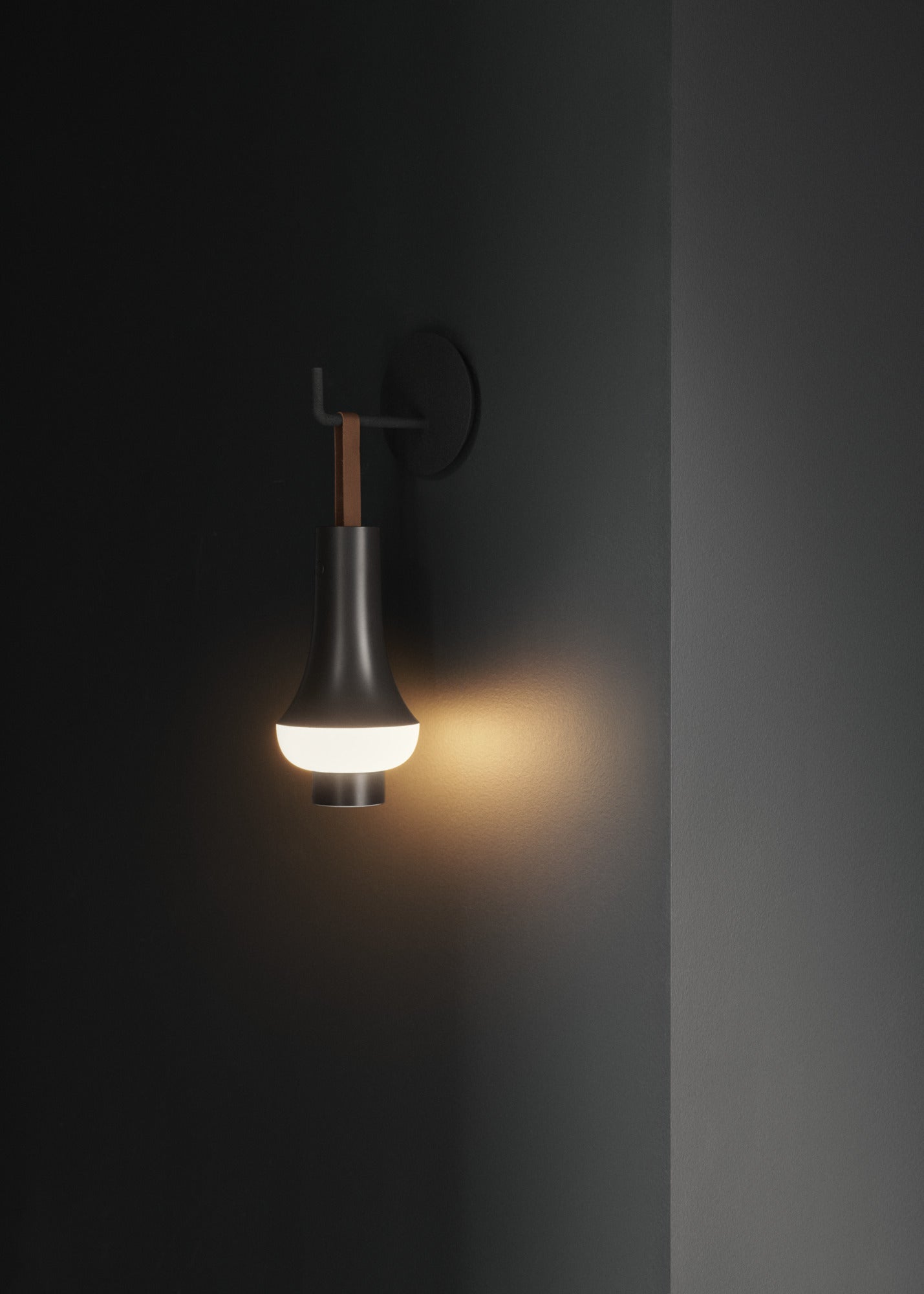Portable lamp TOMOSHI dark brown