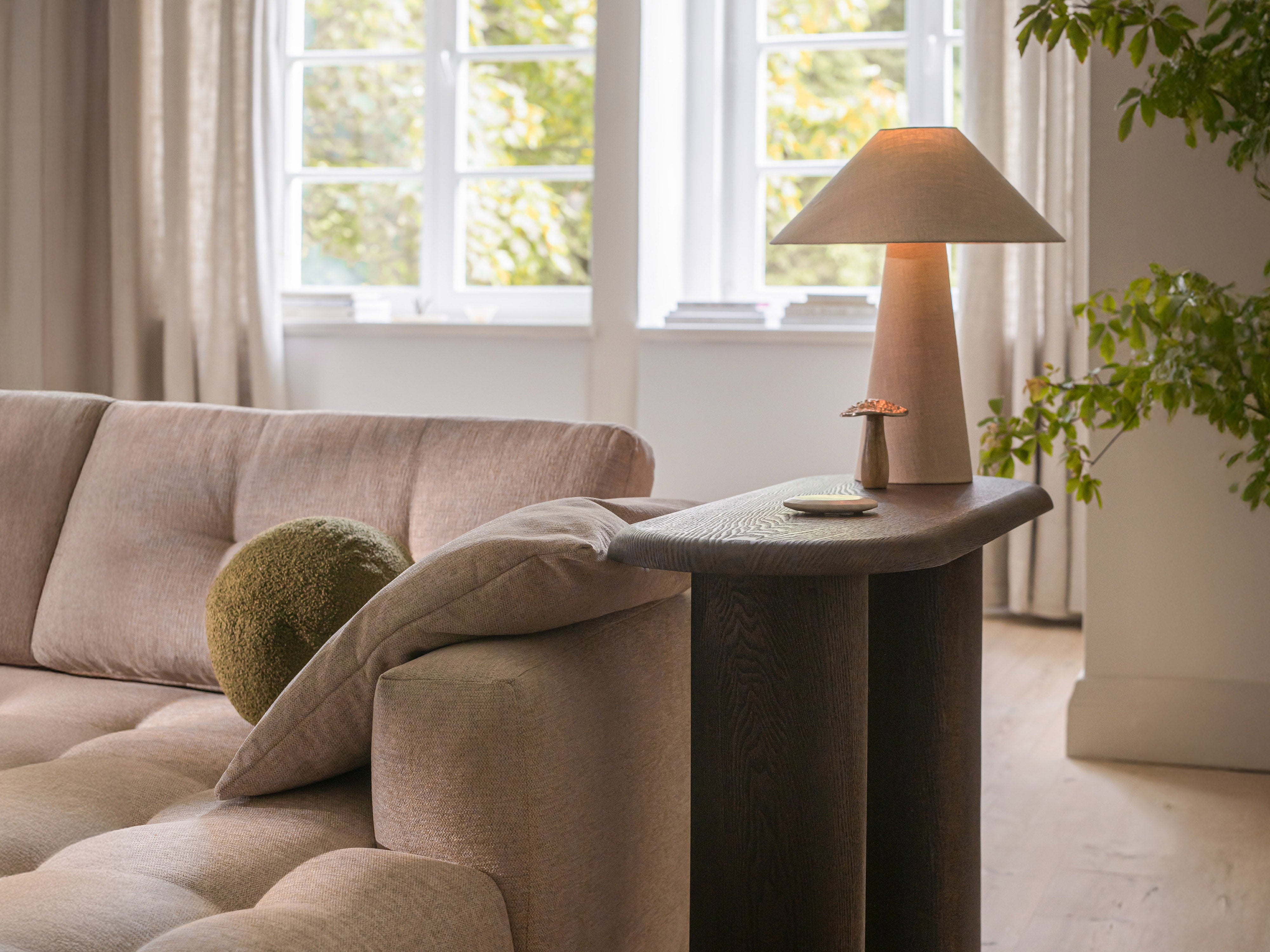 Velvet armchair BEMY beige