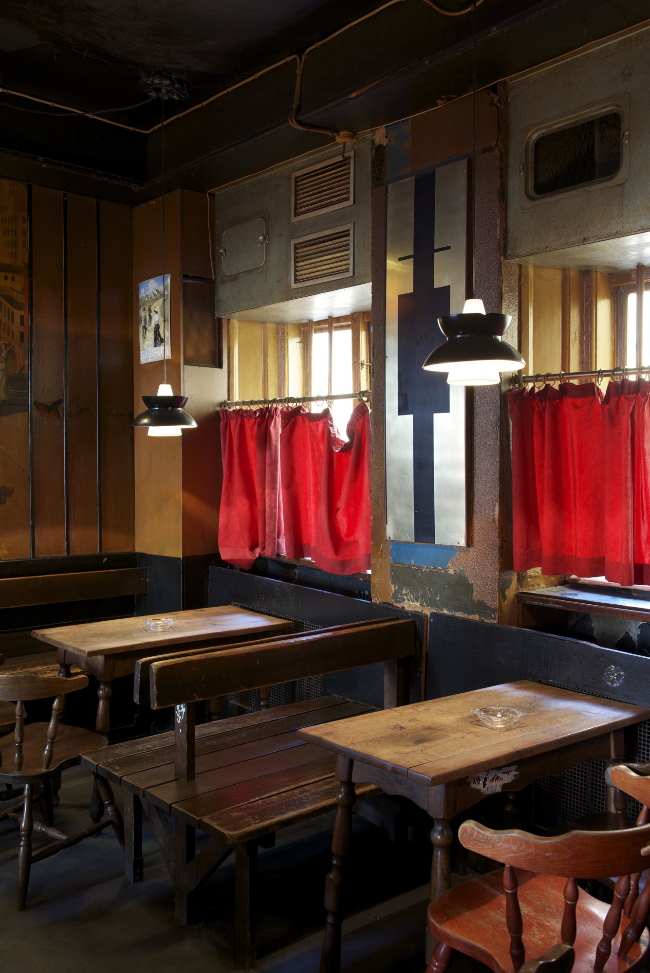 Lampa wisząca DOO-WOP biały z ciemnoszarym wykończeniem