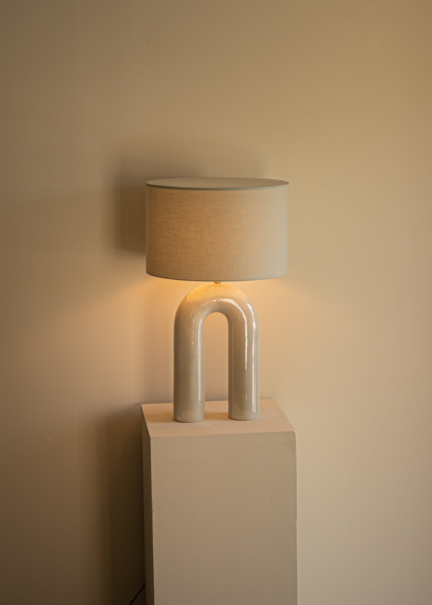 ARKO Ceramic Table Lamp in Sand