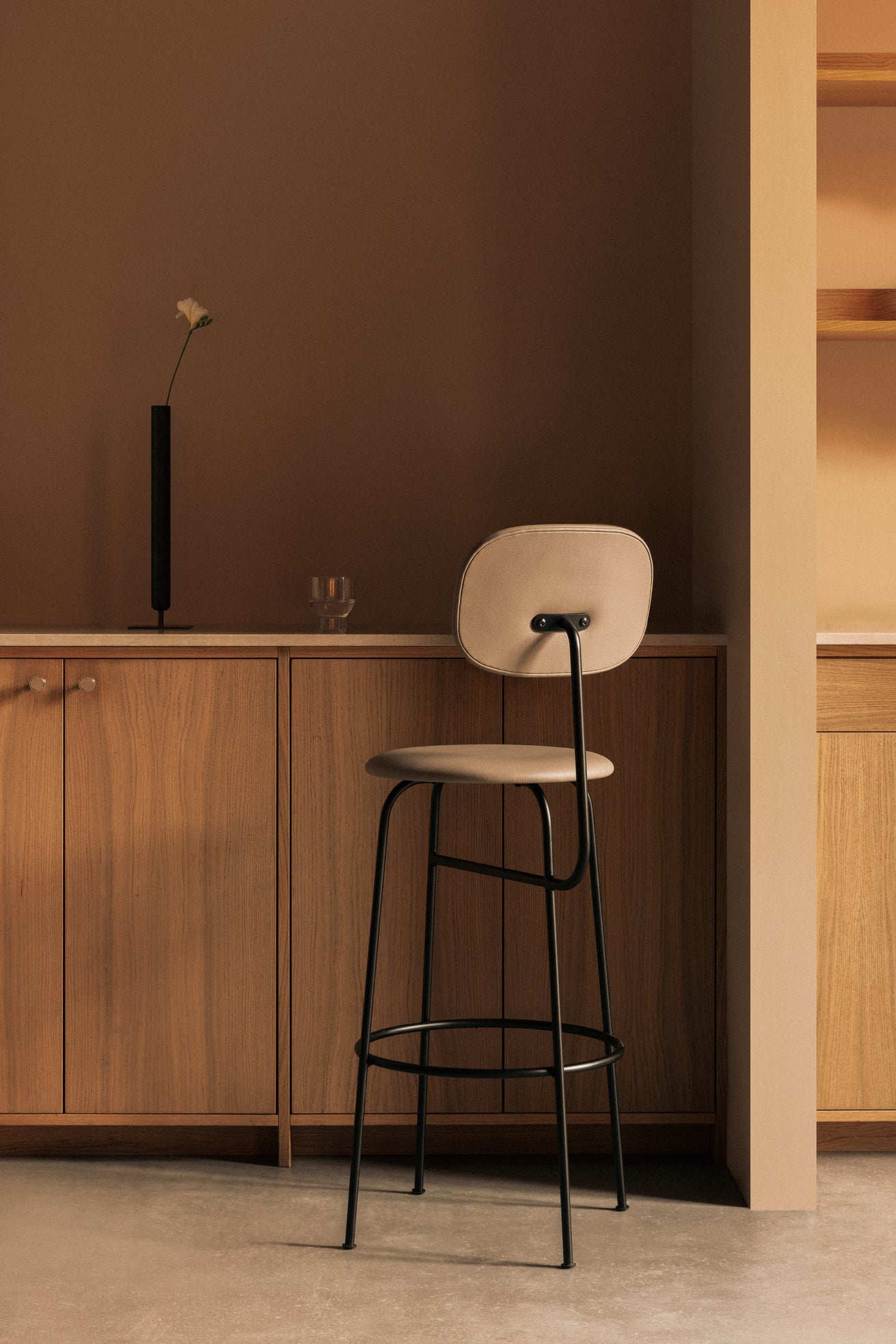 AFTEROOM PLUS stool in oak with a mustard upholstered seat