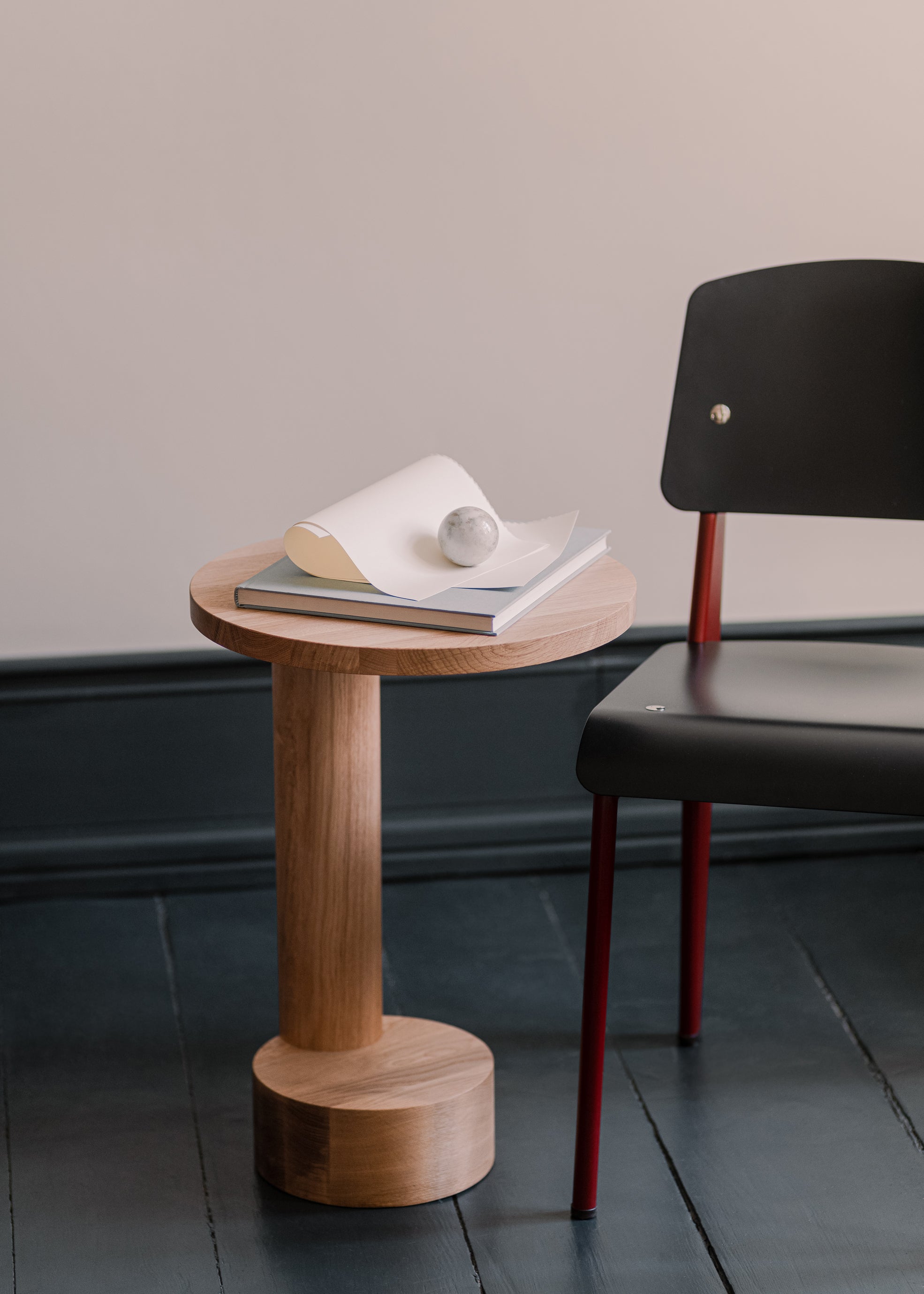 BOLD Side Table in Ebony Oak Wood