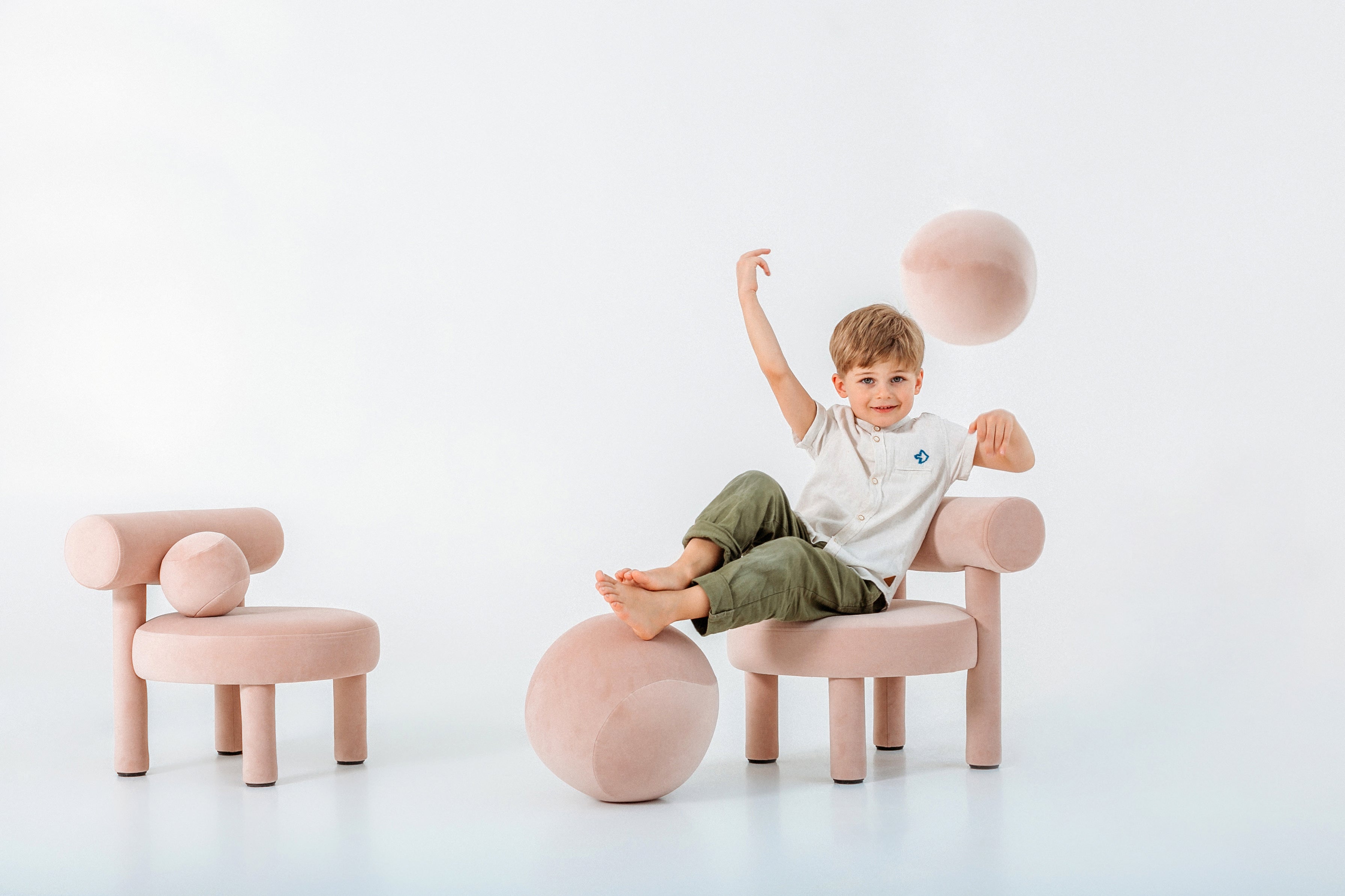 Puf dziecięcy BABY SPHERIC tapicerowany