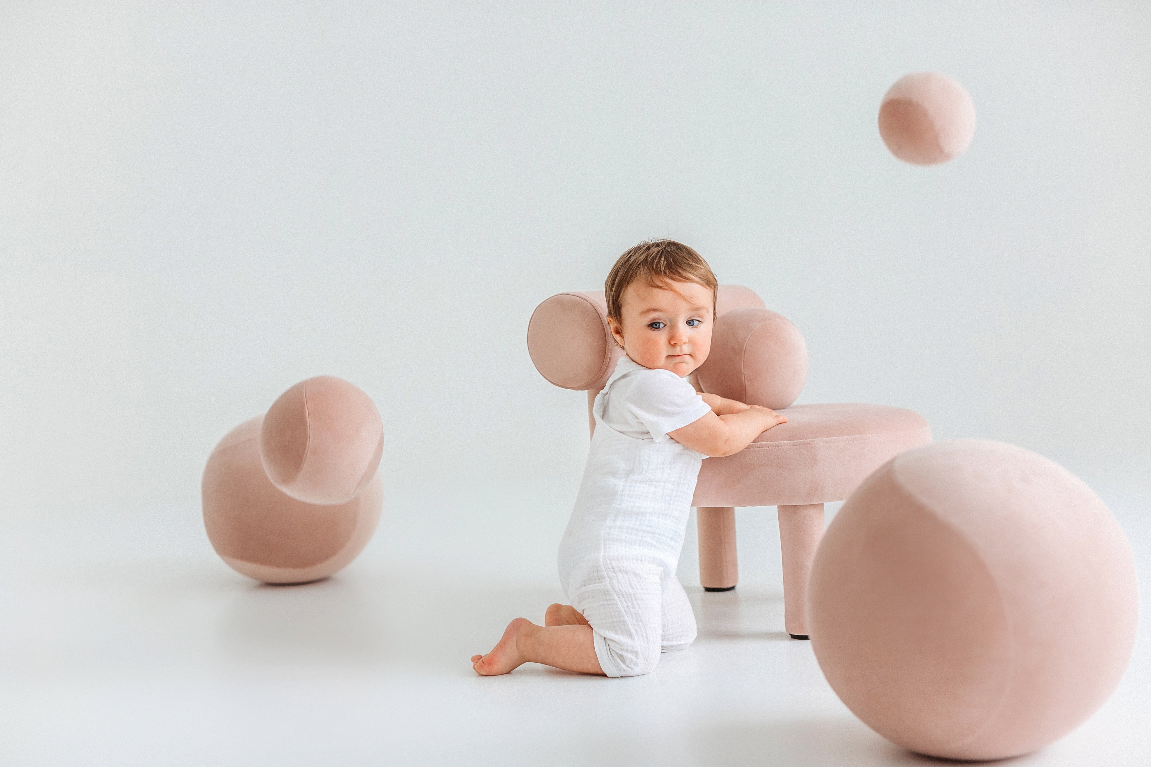 Puf dziecięcy BABY SPHERIC tapicerowany