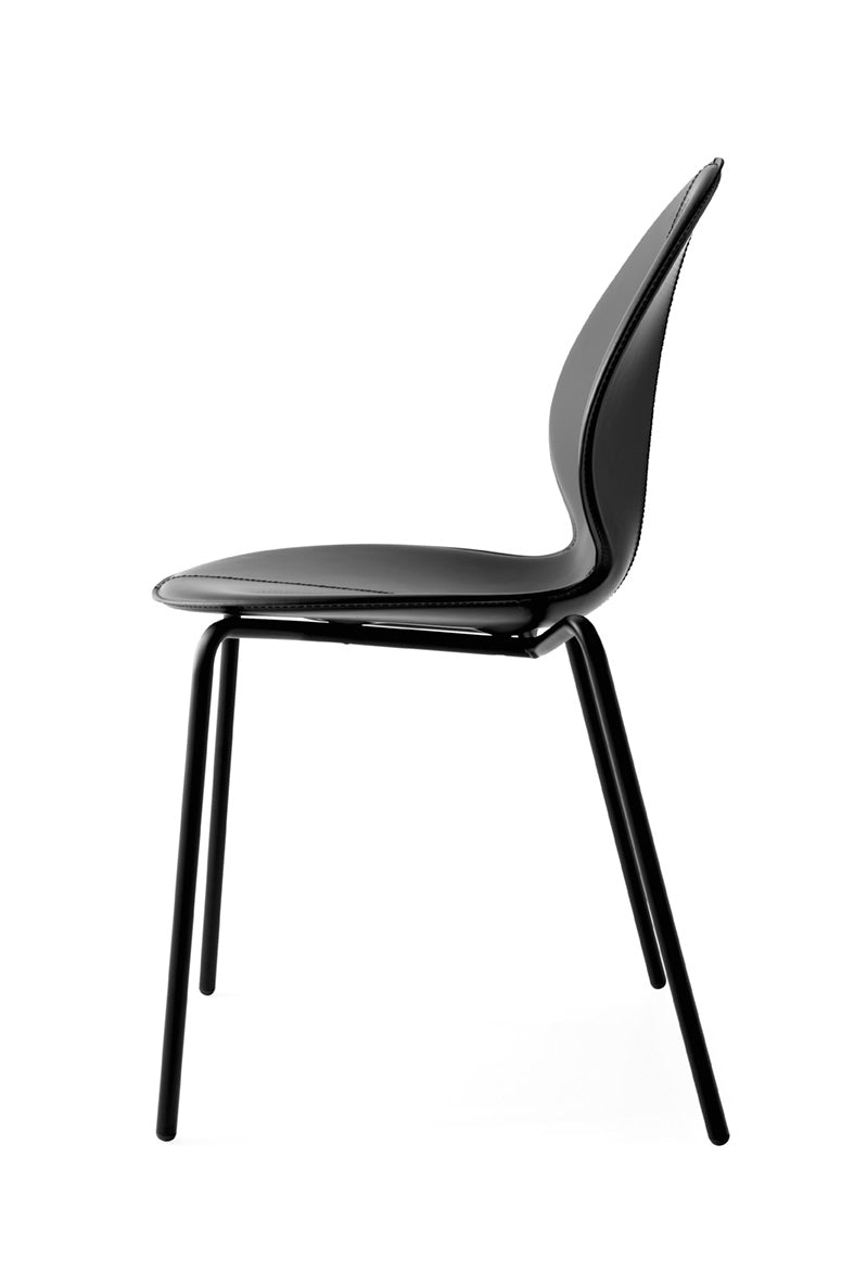 BASIL chair with black seat and black metal base