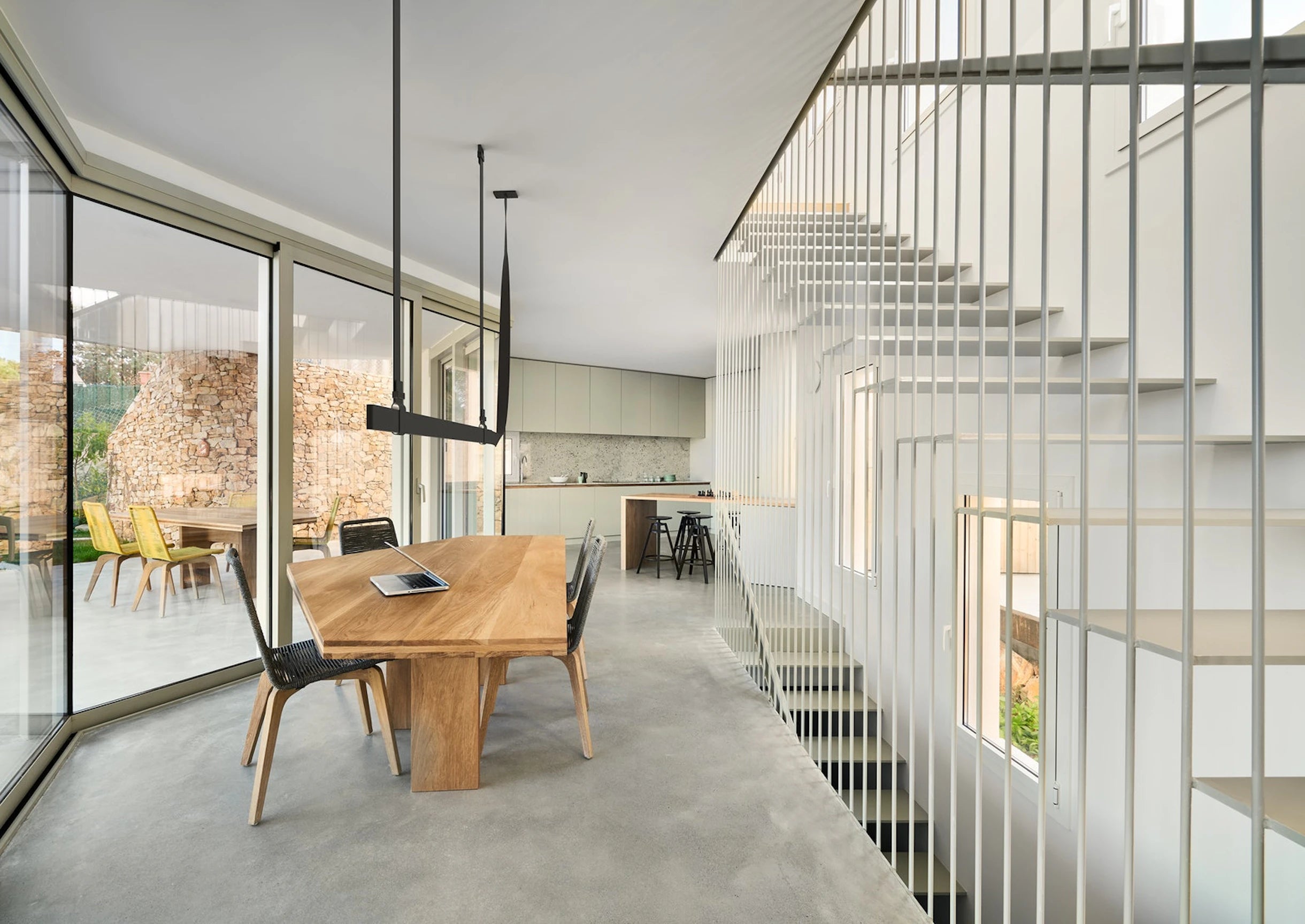 Lampa wisząca BELT czarna skóra