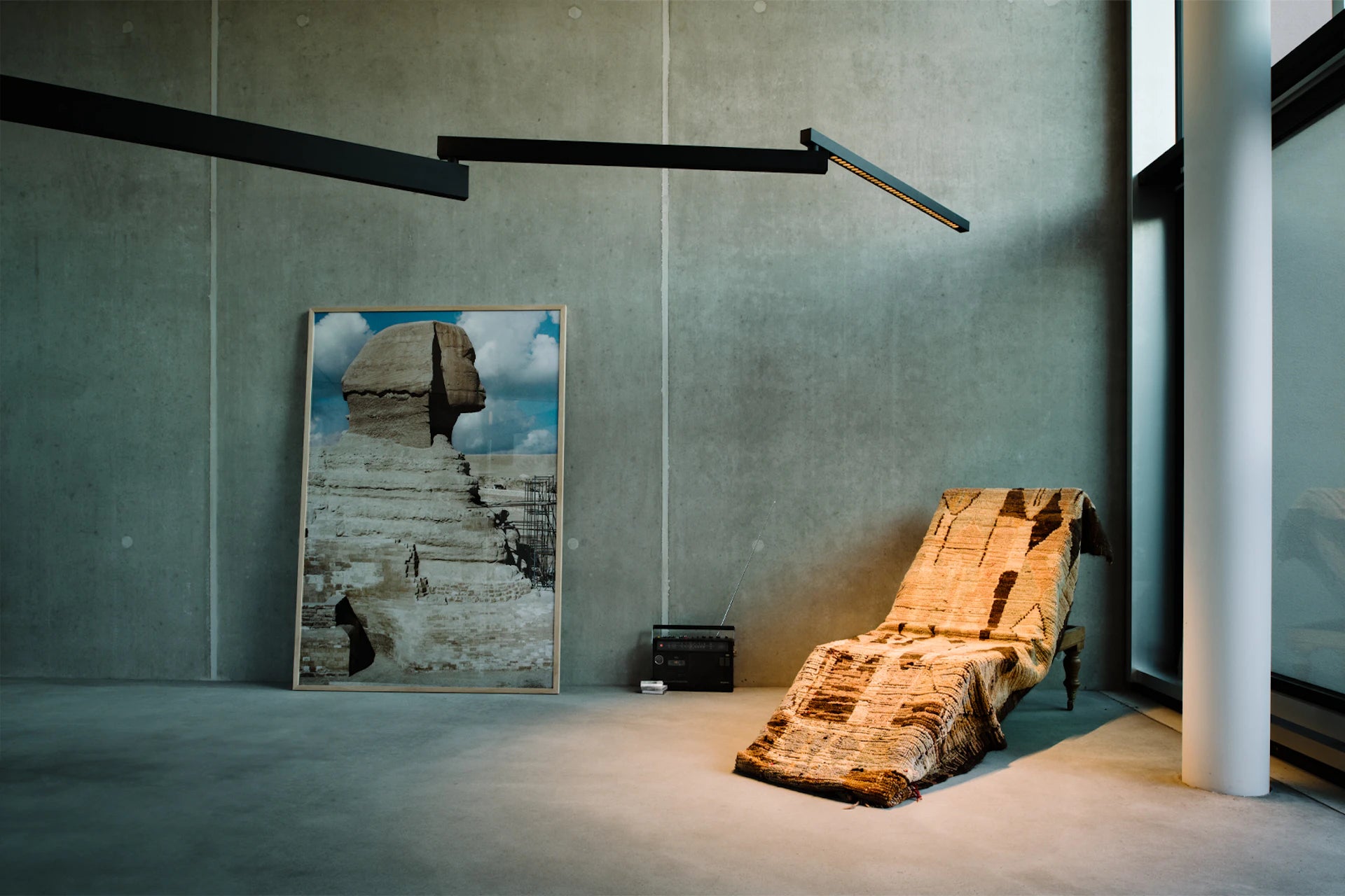 BLACK FLAG wall lamp with arm black