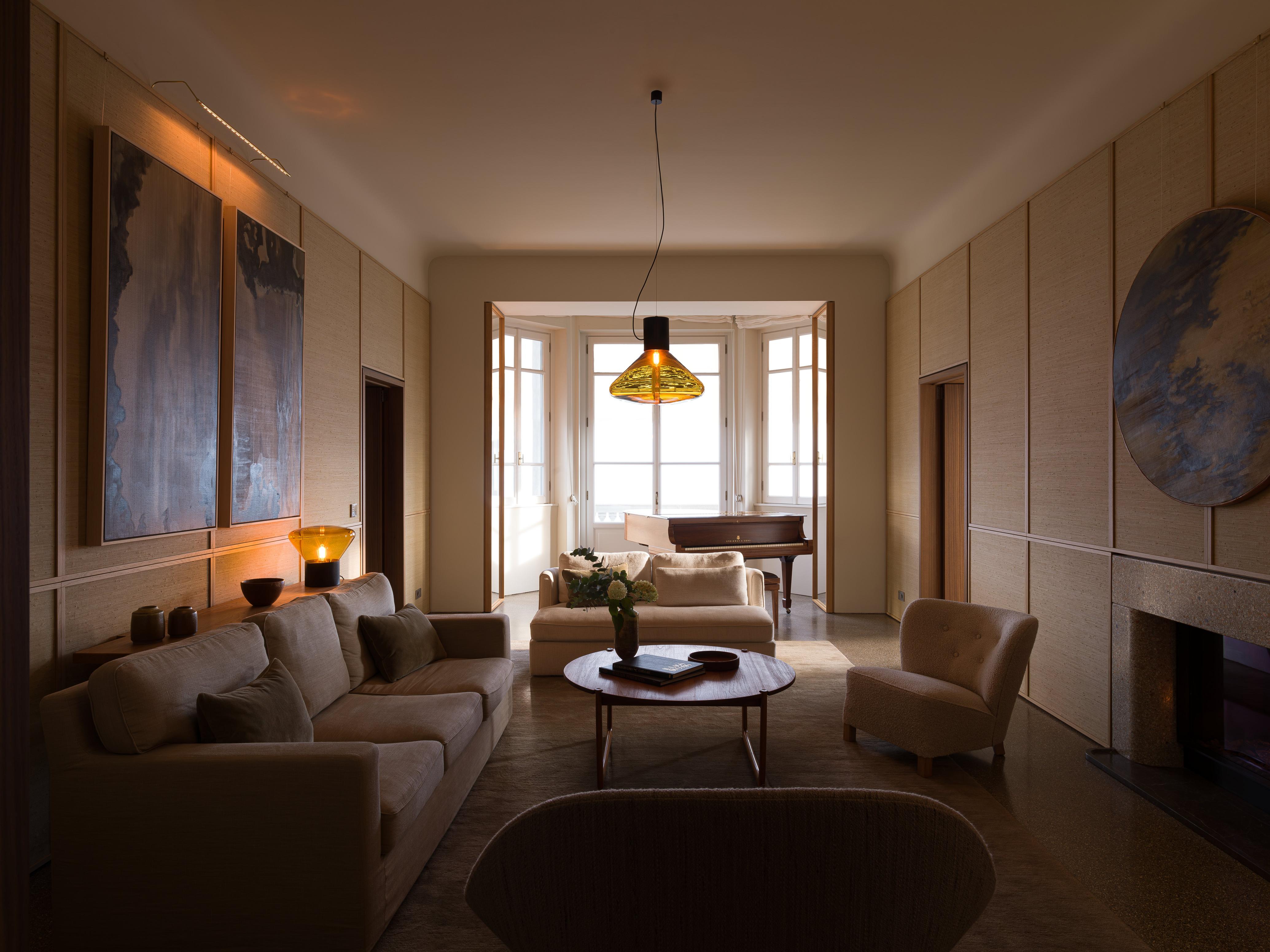 Lampa MUFFINS schwarzer Eichenholz mit bernsteinfarbenem Glas - Ausstellungsstück