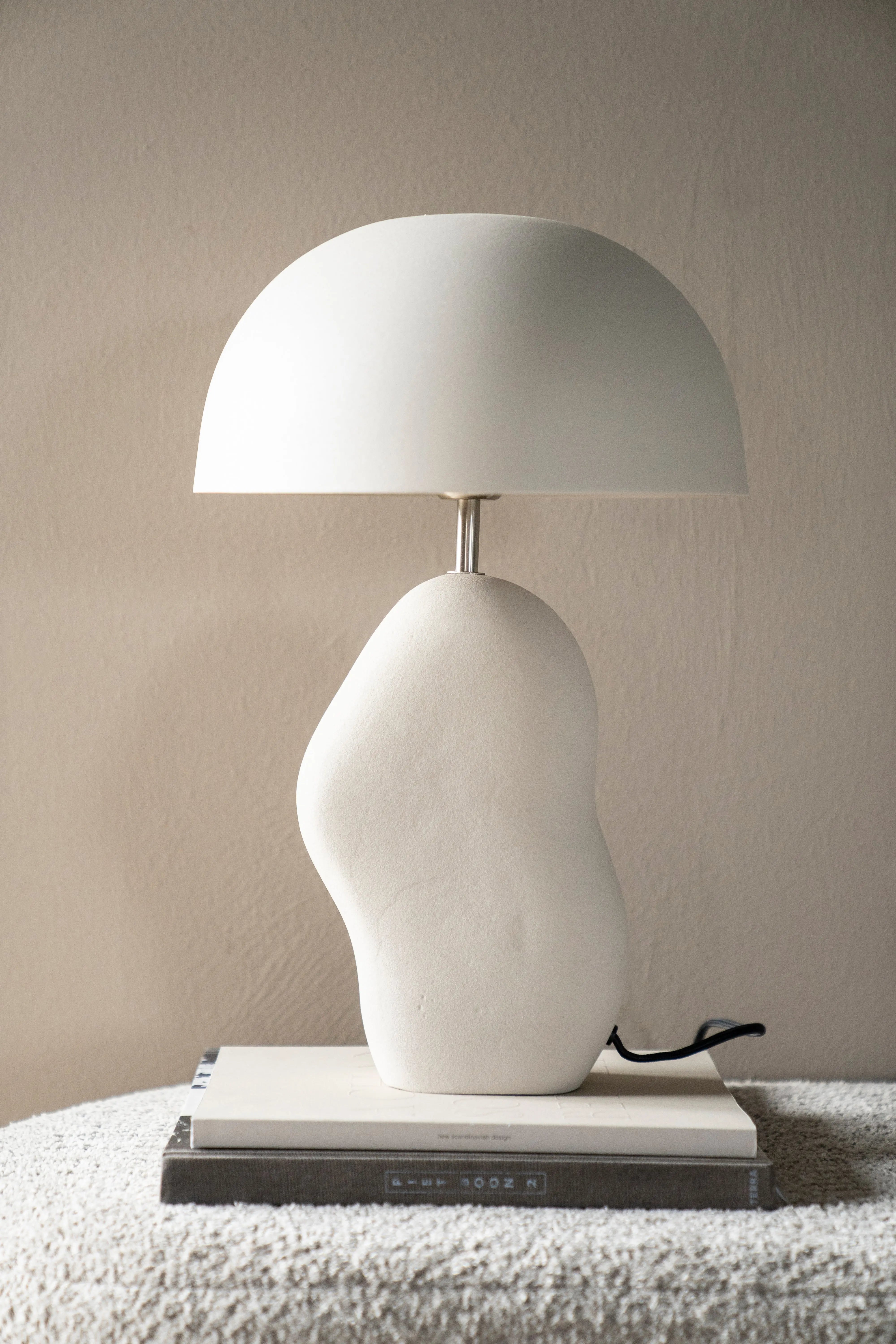 Lampa stołowa AIZU kremowy – By Boo