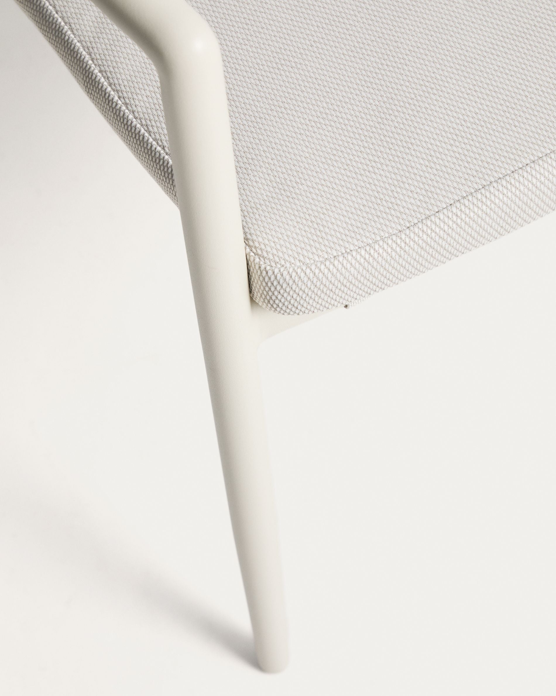 ARGASI ecru garden chair