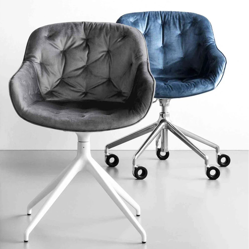 Krzesło obrotowe IGLOO pikowane tapicerowane z czarną podstawą