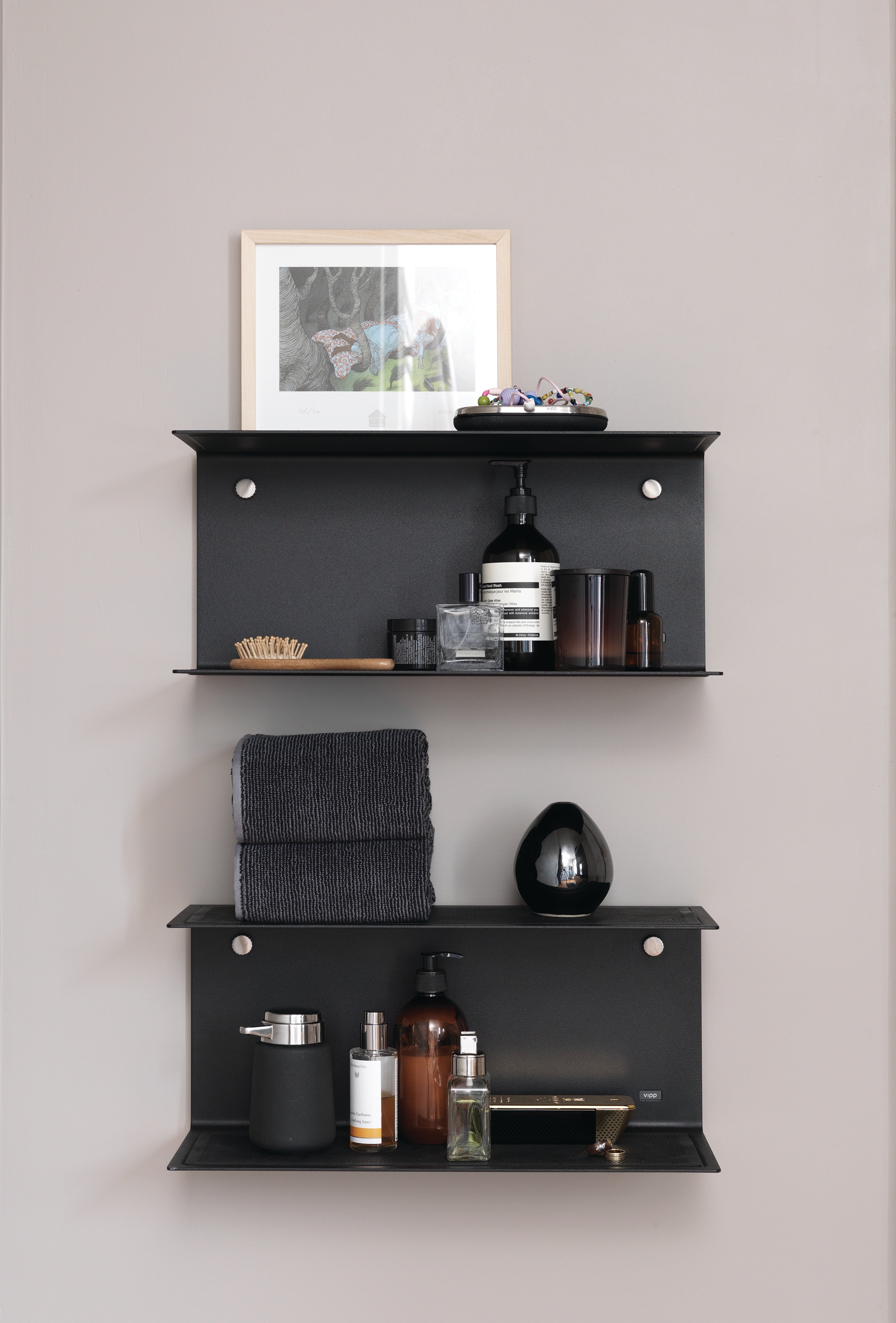 Wandregal VIPP schwarz