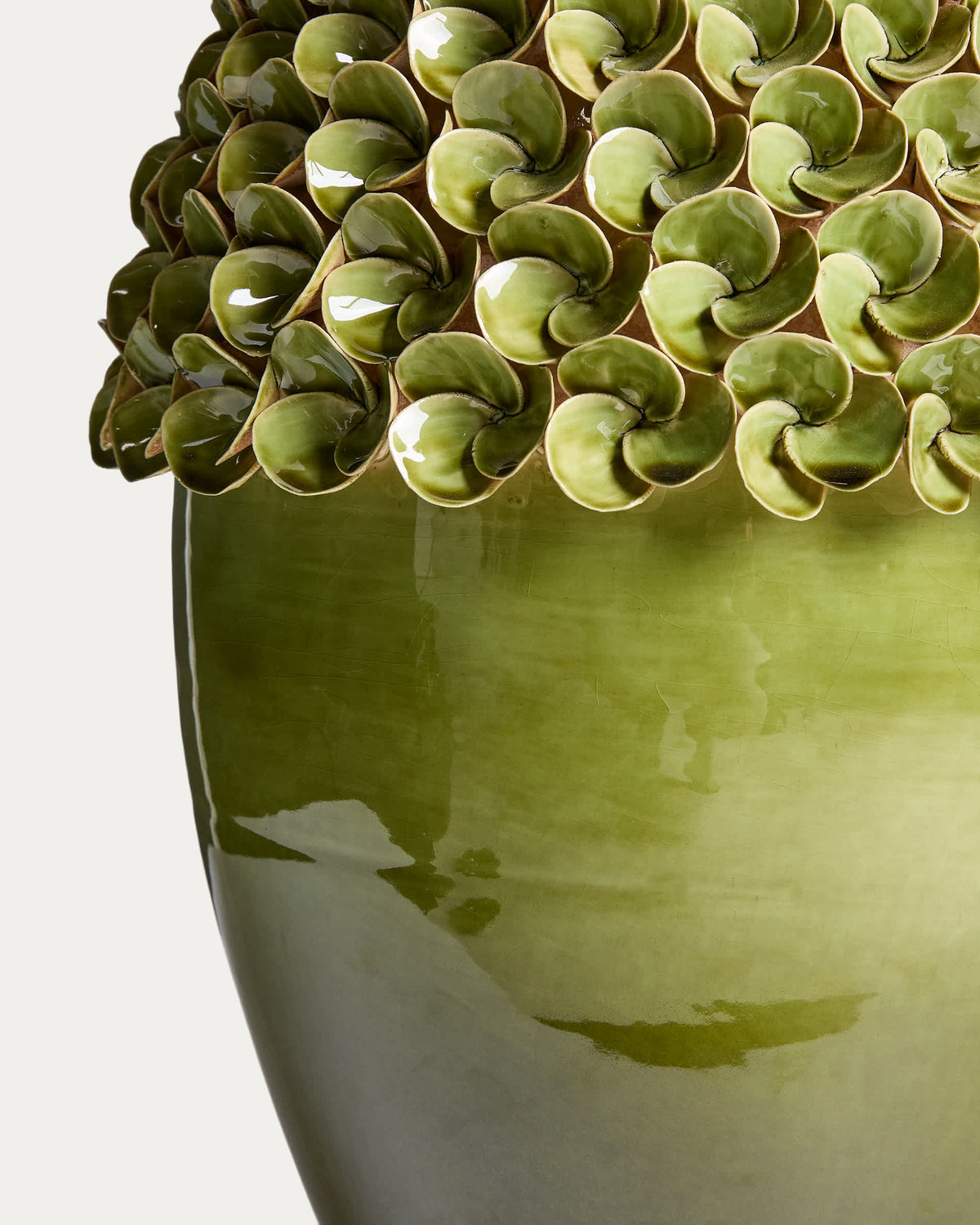 Wazon EDERIA jasnozielony ceramiczny – ujęcie 7
