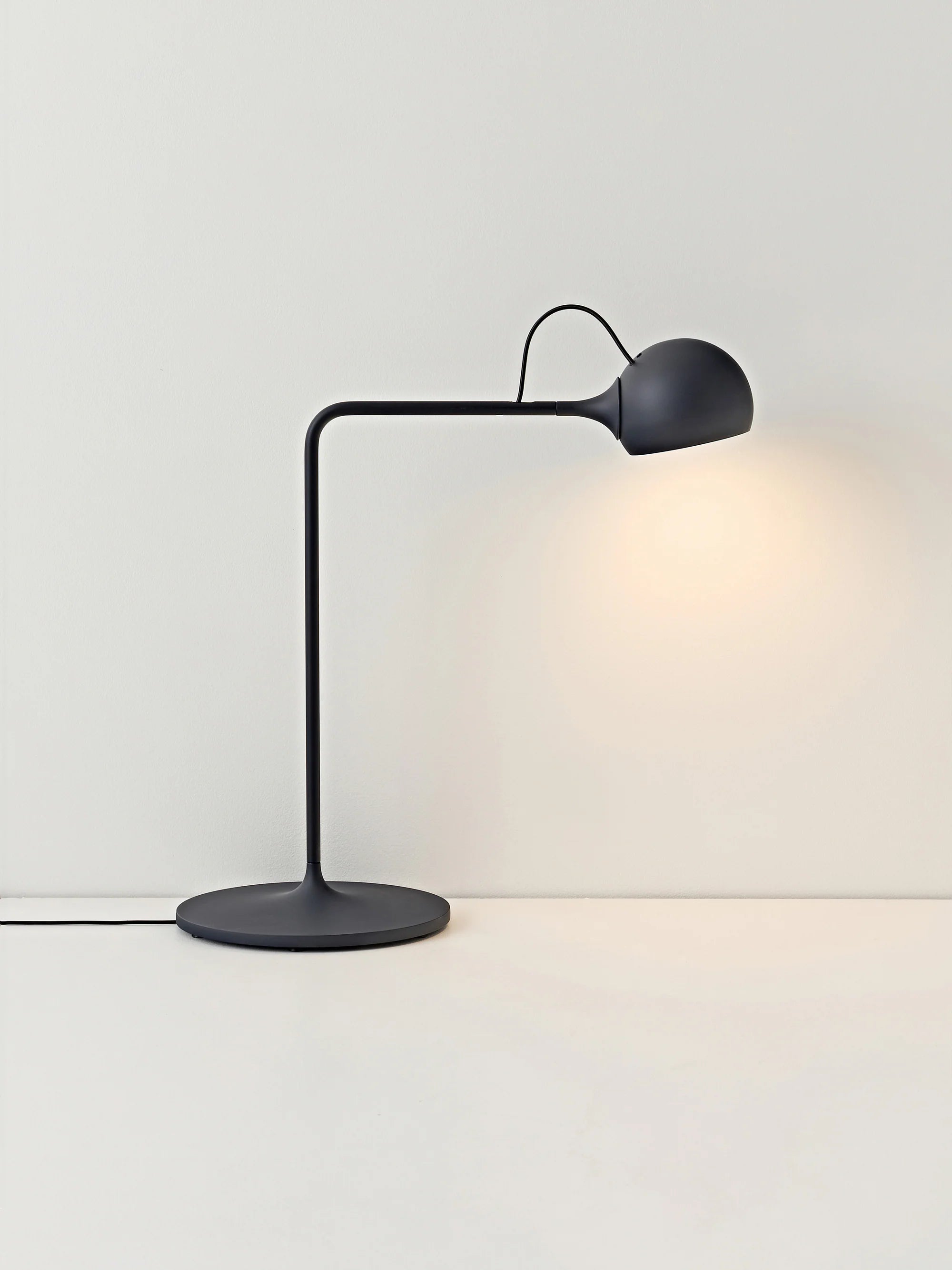 Schreibtischlampe IXA dunkelblau