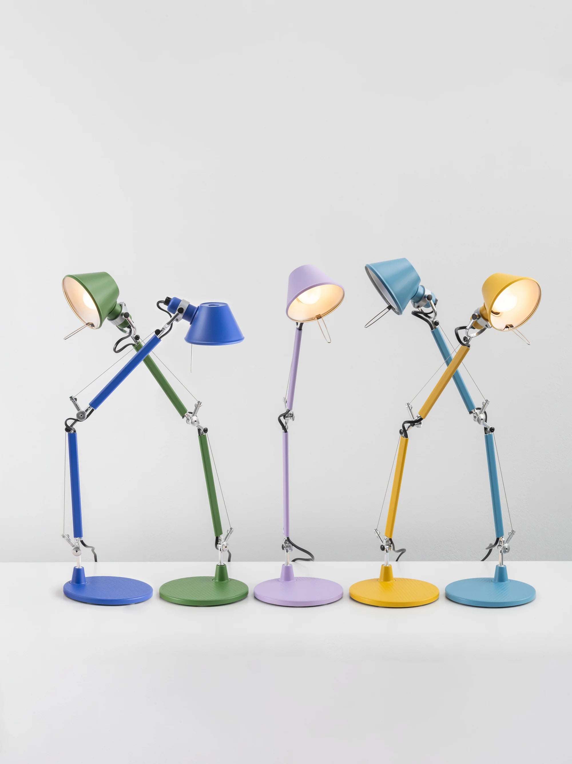Verstellbare Schreibtischlampe TOLOMEO MICRO COLOR MATTE olivgrün