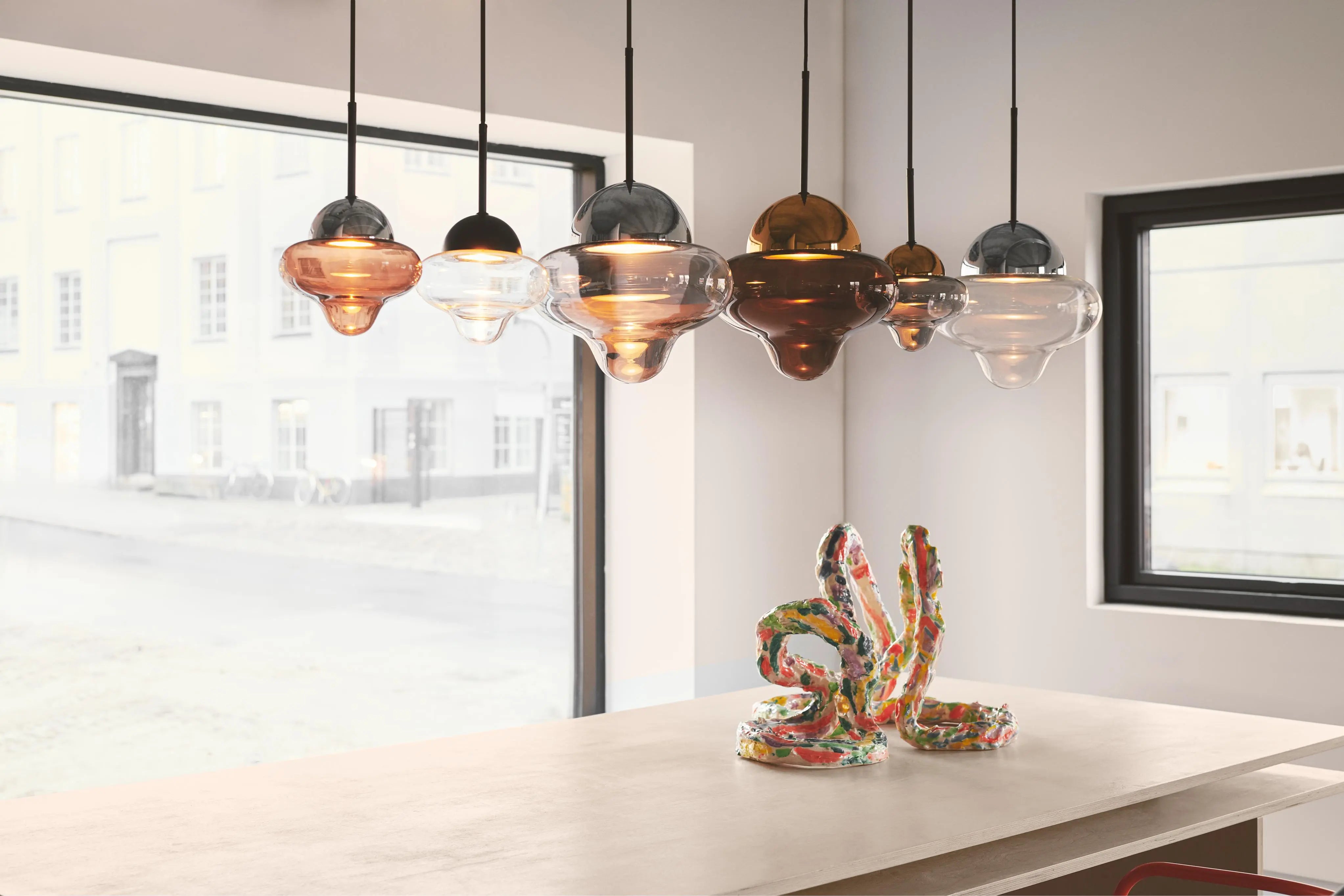 Lampa wisząca NUTTY szkło brązowe ze srebrnym wykończeniem – metal