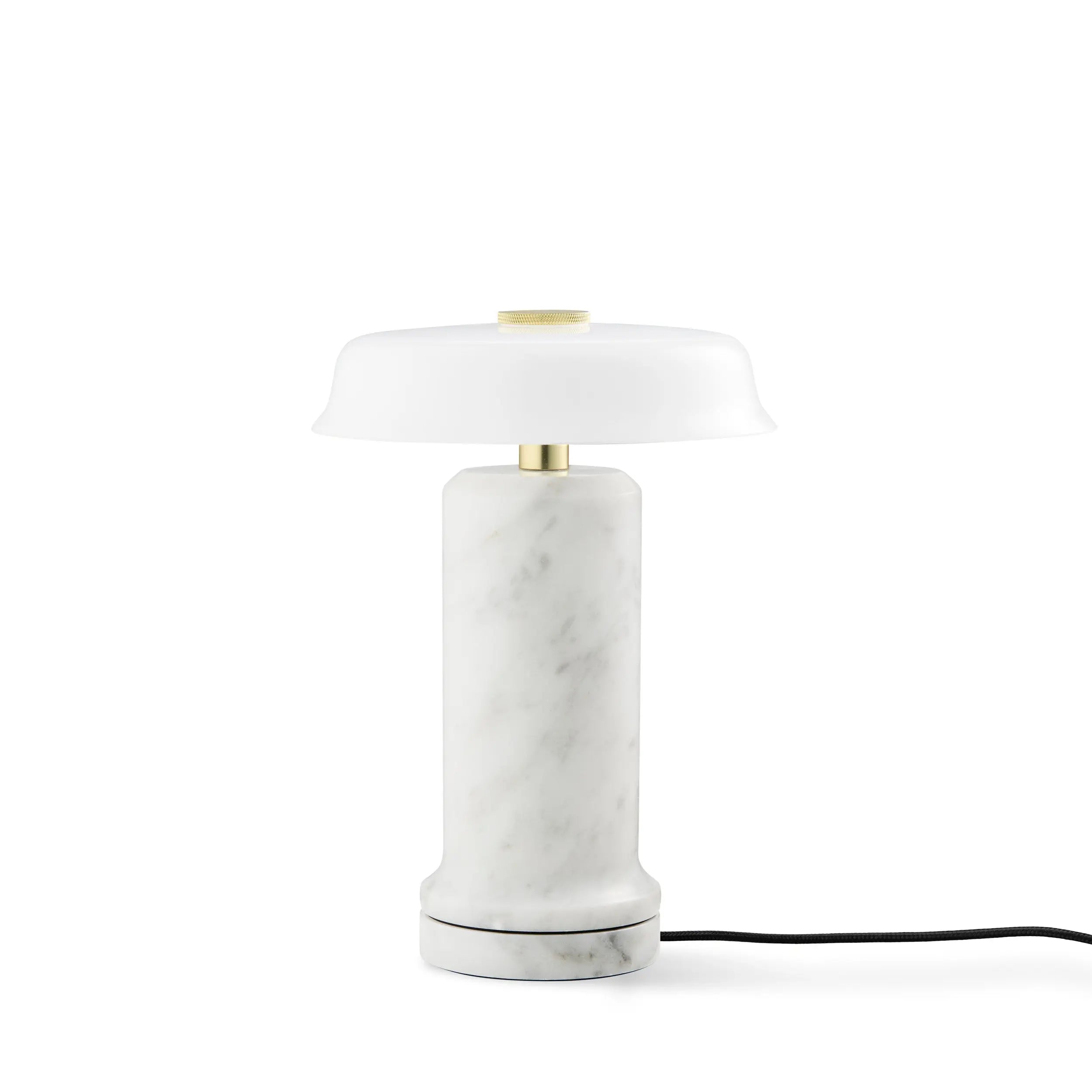 Lampa przenośna TRIP NO. 2 biały marmur z mlecznobiałym szkłem, marka Design By Us