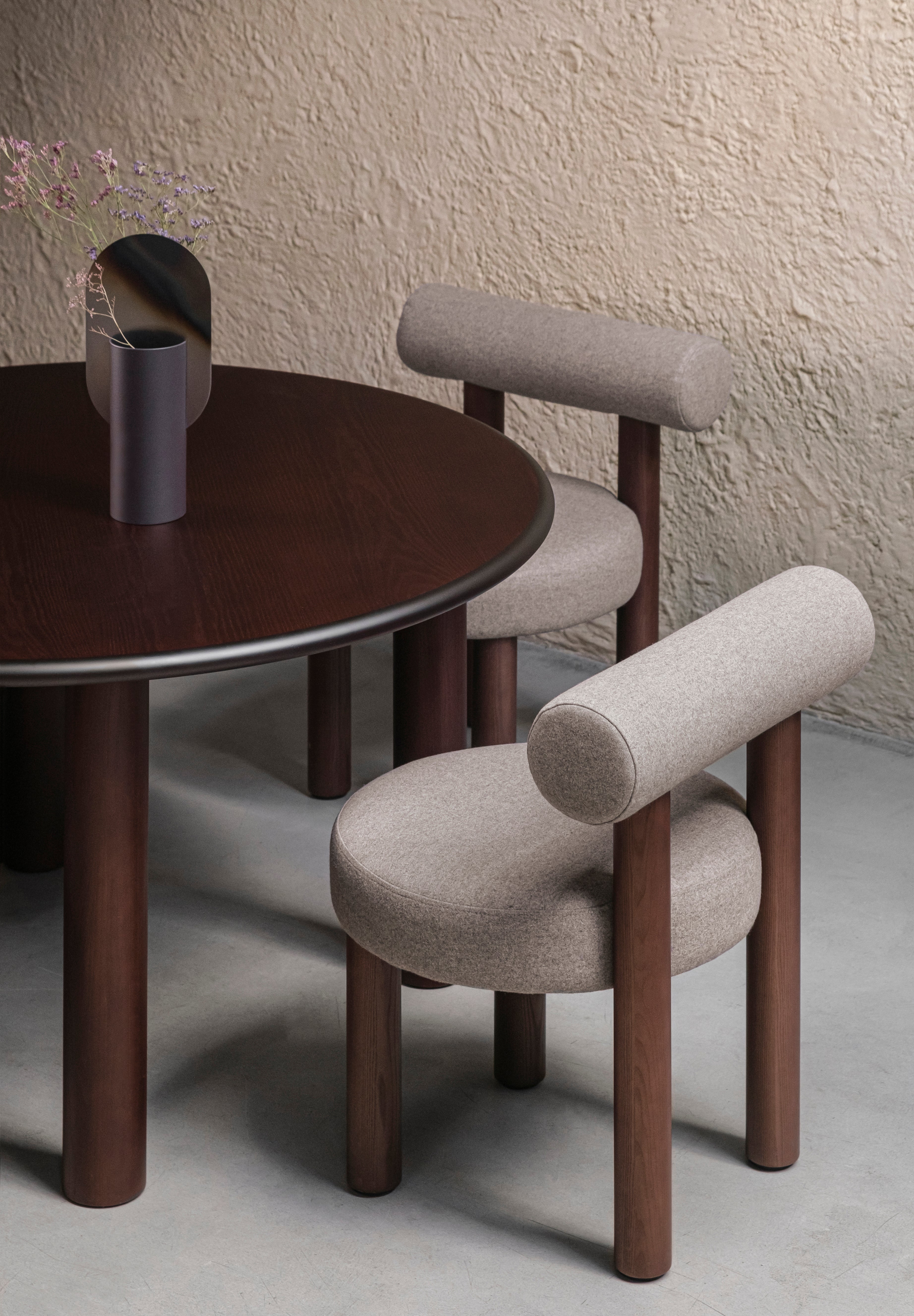 Stół okrągły PAUL czarne drewno jesionowe